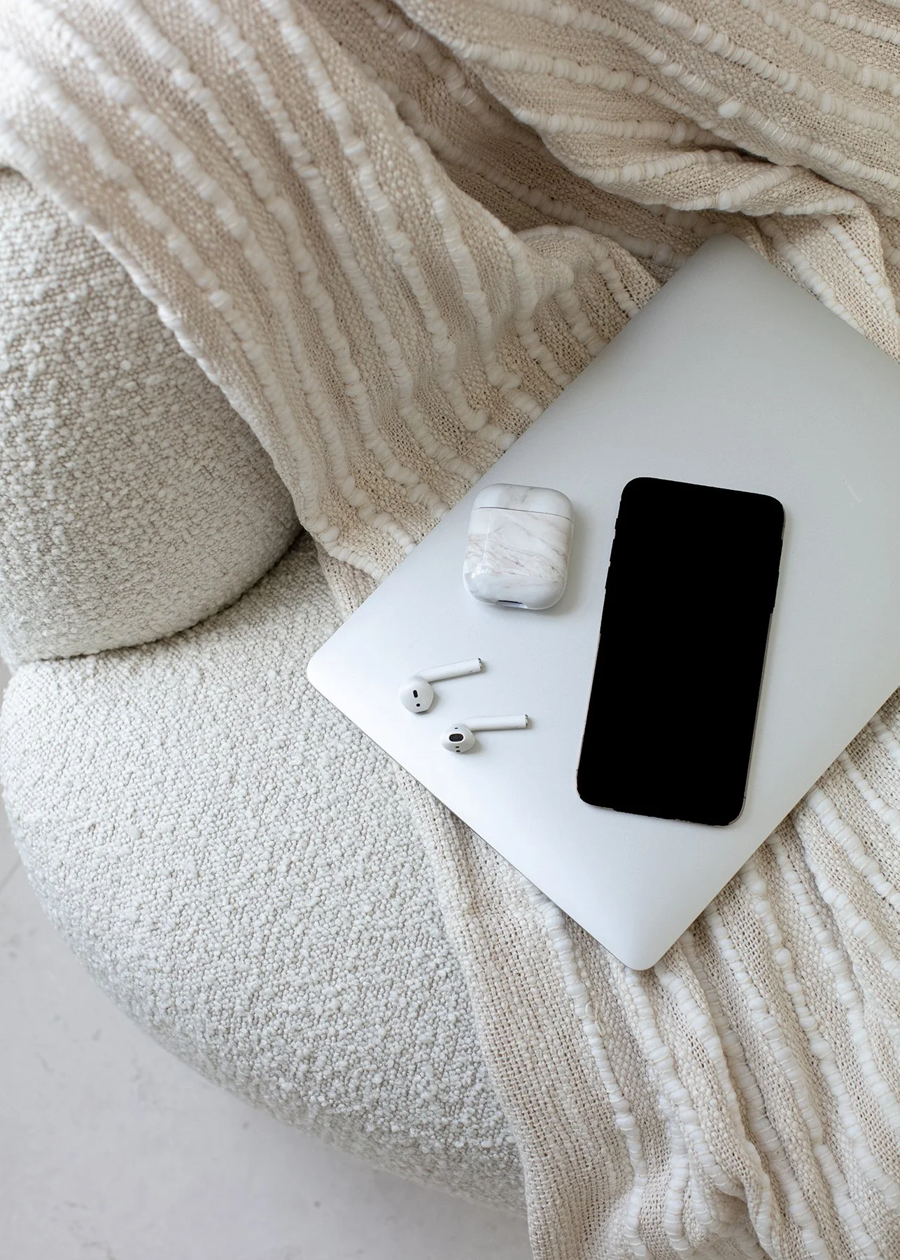 The Exact Tools I Use to Run My Photography Business (And Why I Chose Them)