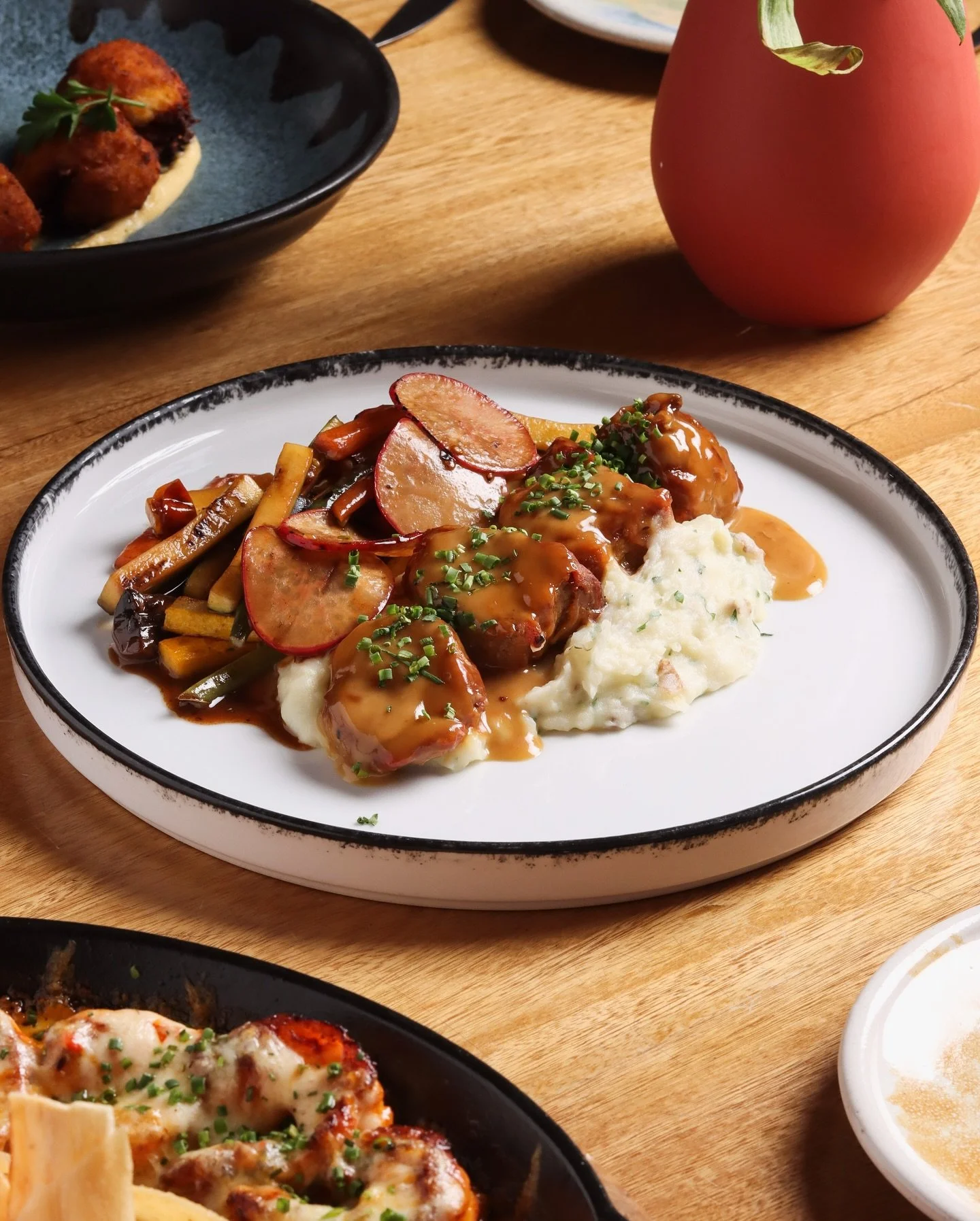 callejerobogota_post_3_13_2025_11_30_30 AM3587500680096789981.jpg