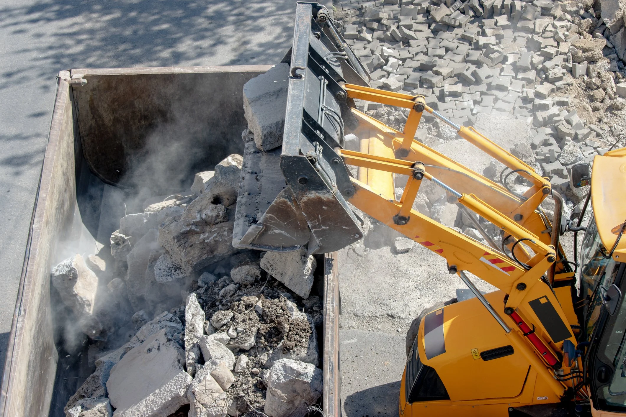 Rock Removal: Splitting, Hammer, Blasting
