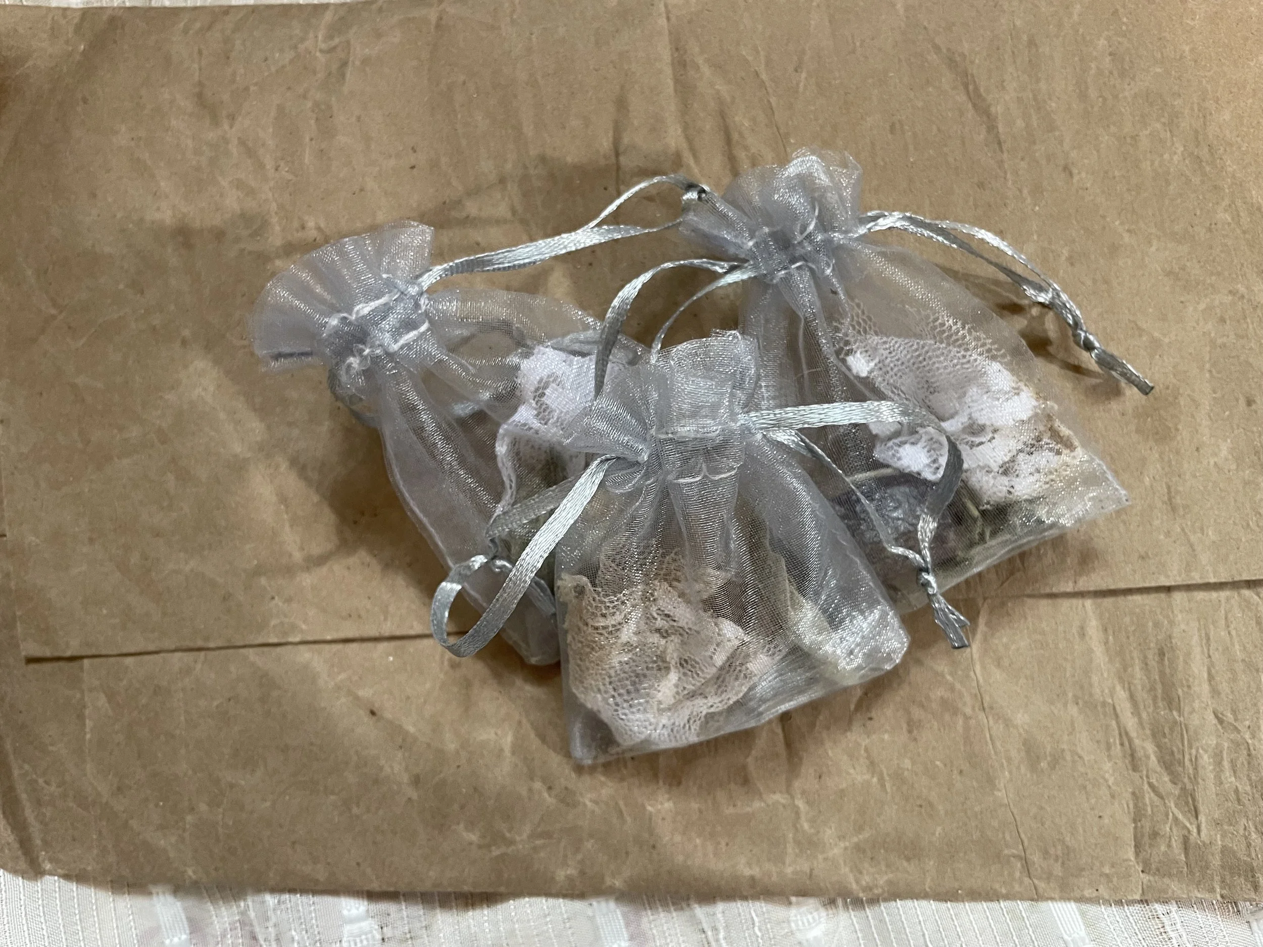 Grounding Aroma Pouch