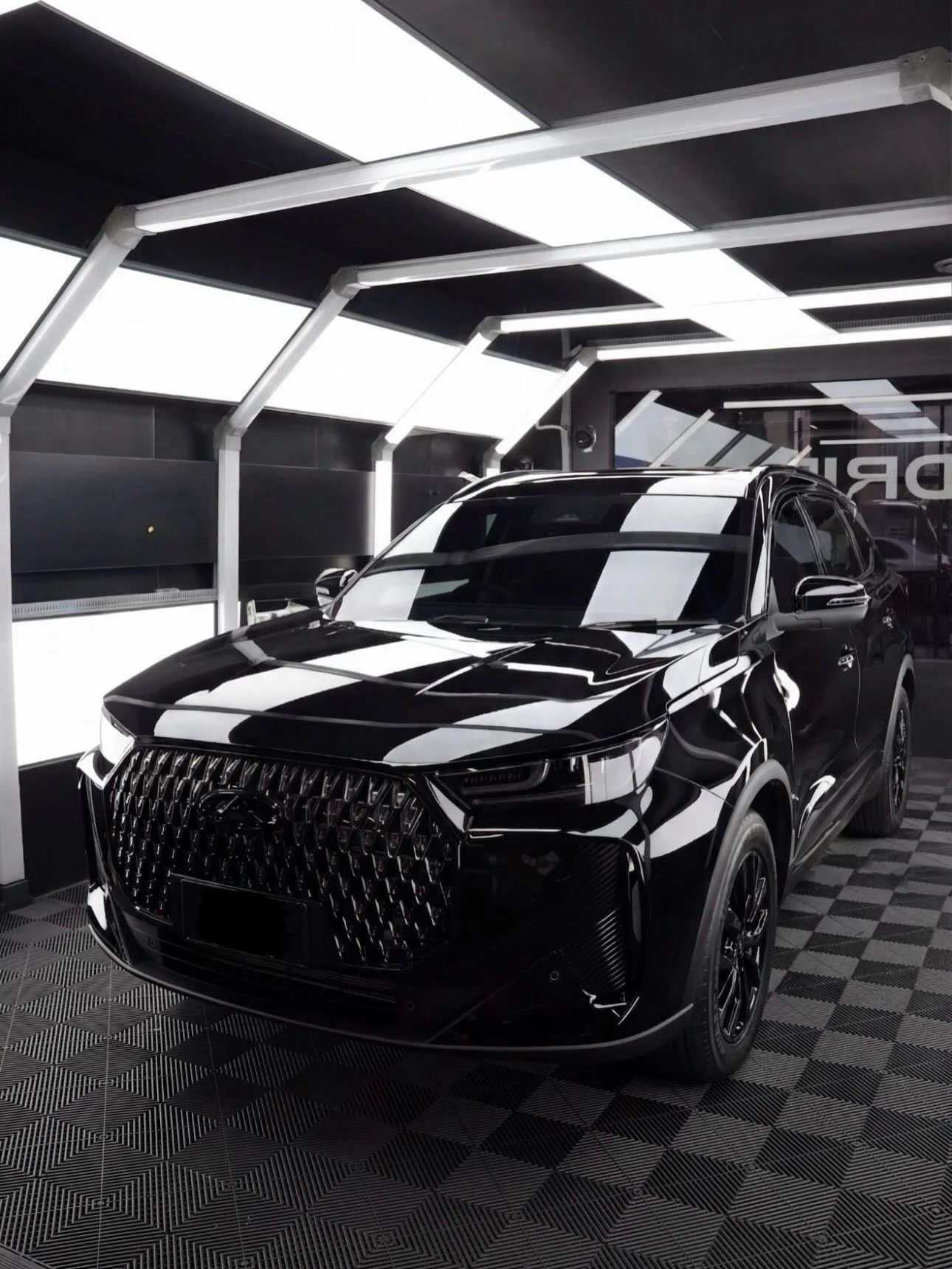 Chery Black Pack X Ceramic Transformation 🖤

Finished with our full styling + protection package, built to completely transform the look and lock in long-term protection.

✔ Painted Wheels
✔ 5 Year Ceramic Coating
✔ Full Chrome Delete
✔ Suntek Windo