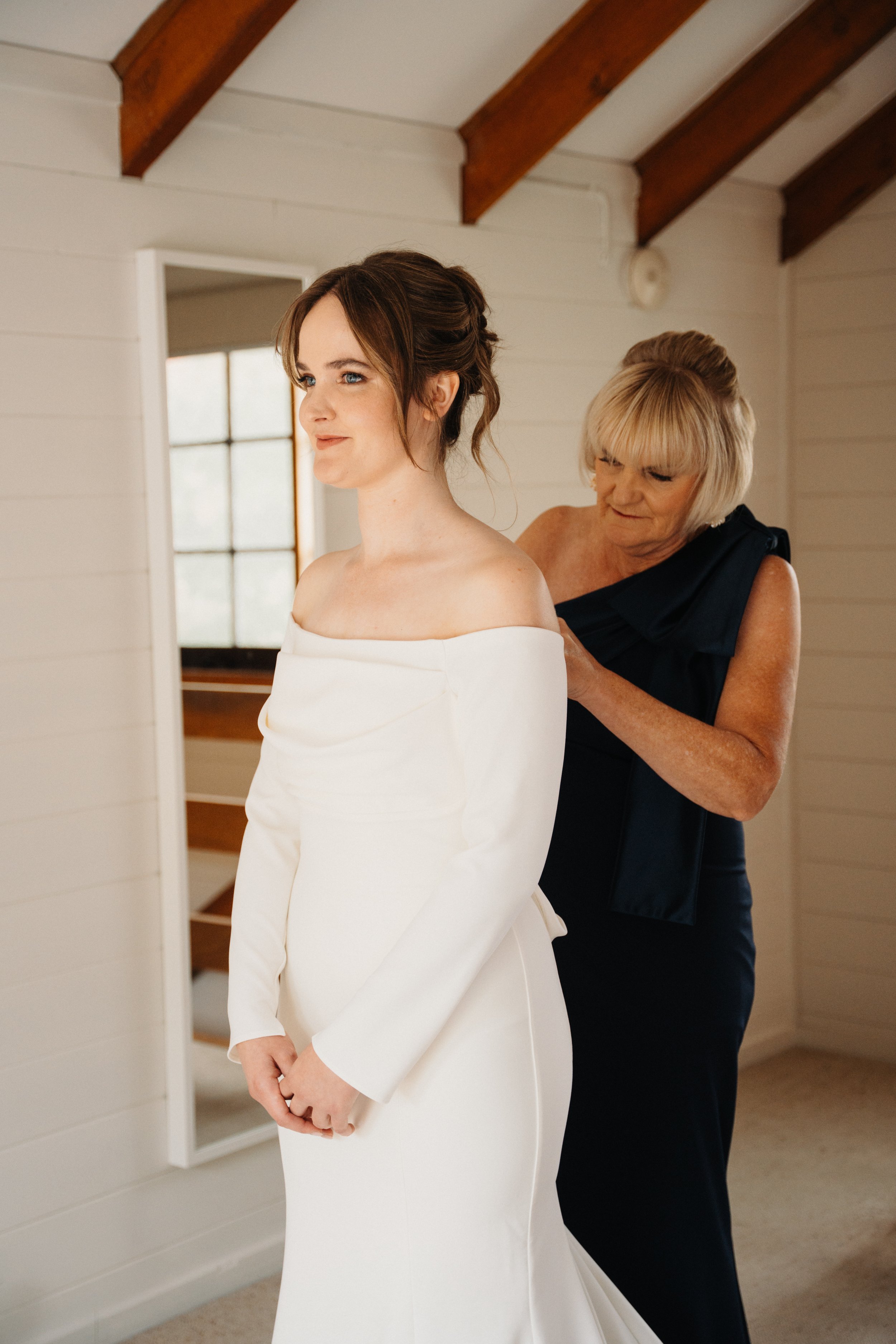 Eliza + Sean_Mt Macedon Winery-24.jpg