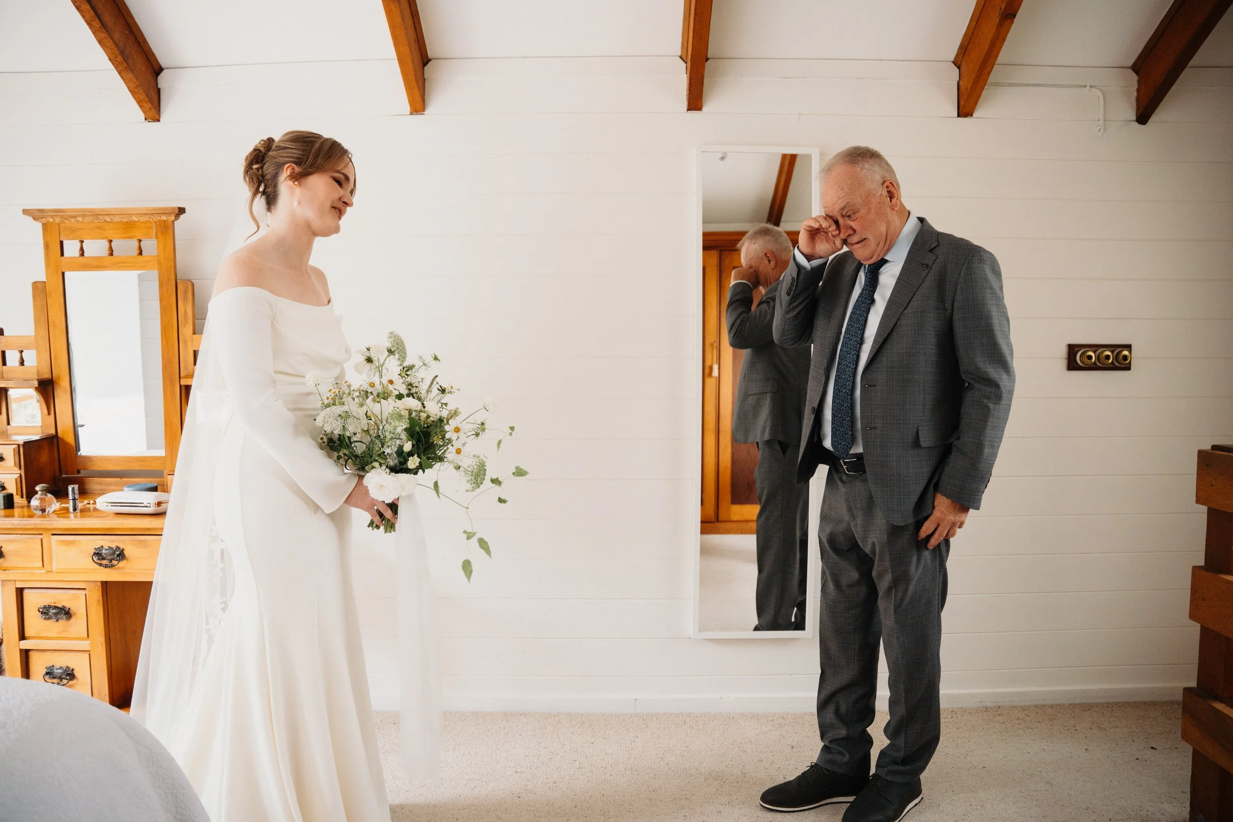 Eliza + Sean_Mt Macedon Winery-37.jpg