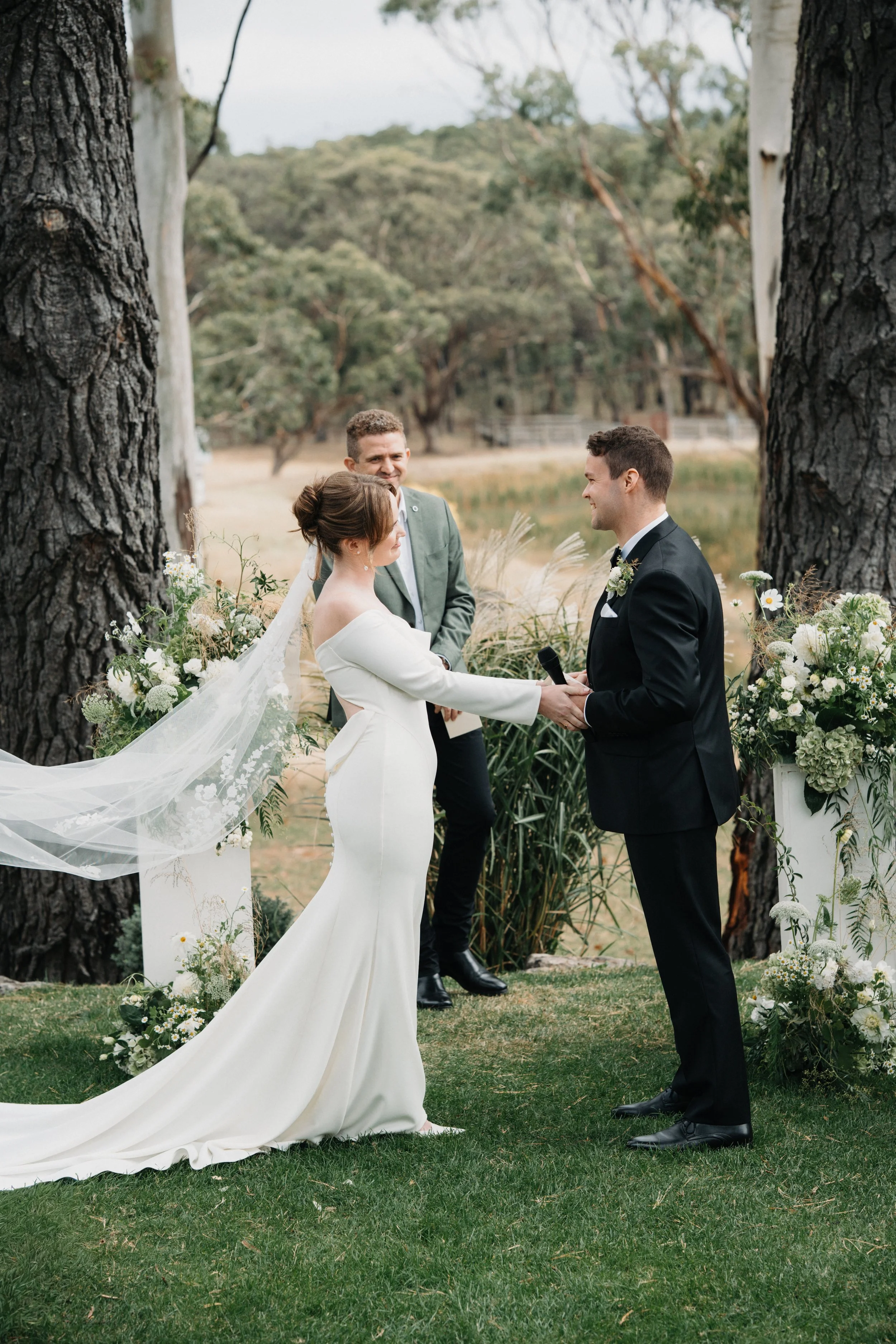 Eliza + Sean_Mt Macedon Winery-85.jpg