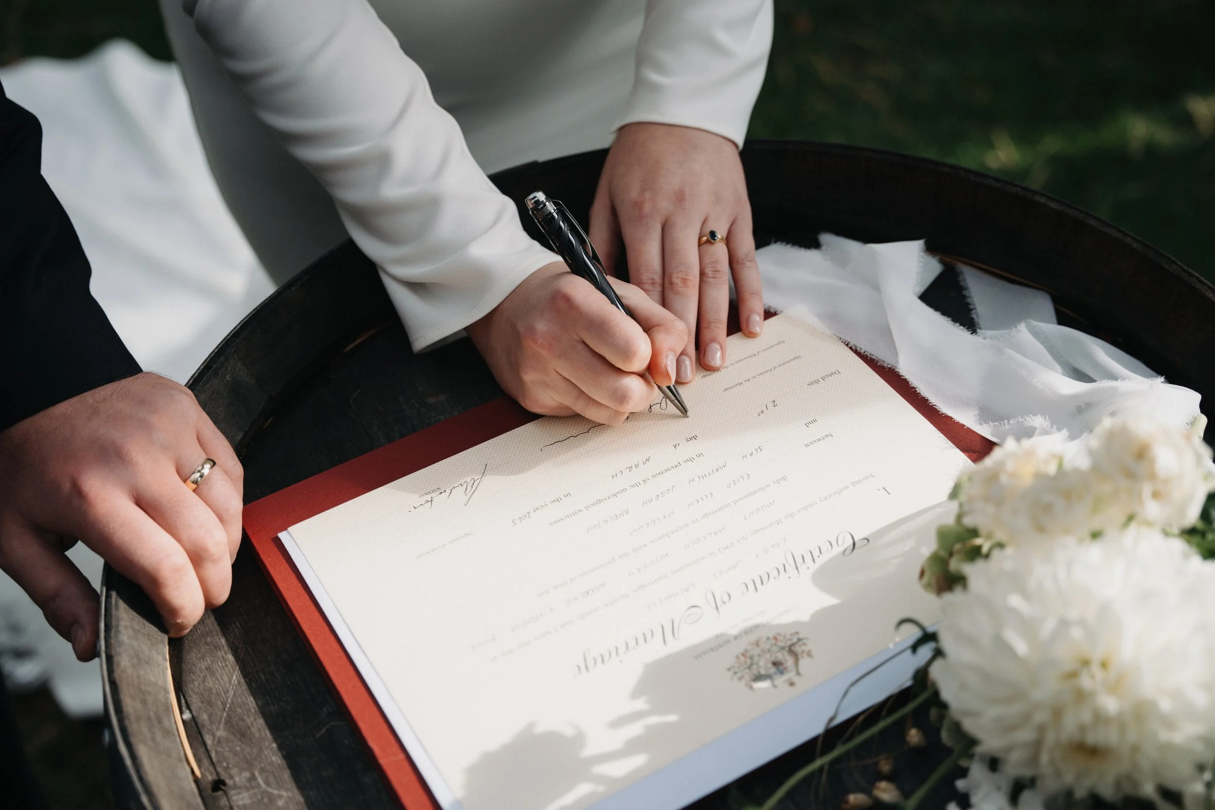 Eliza + Sean_Mt Macedon Winery-98.jpg