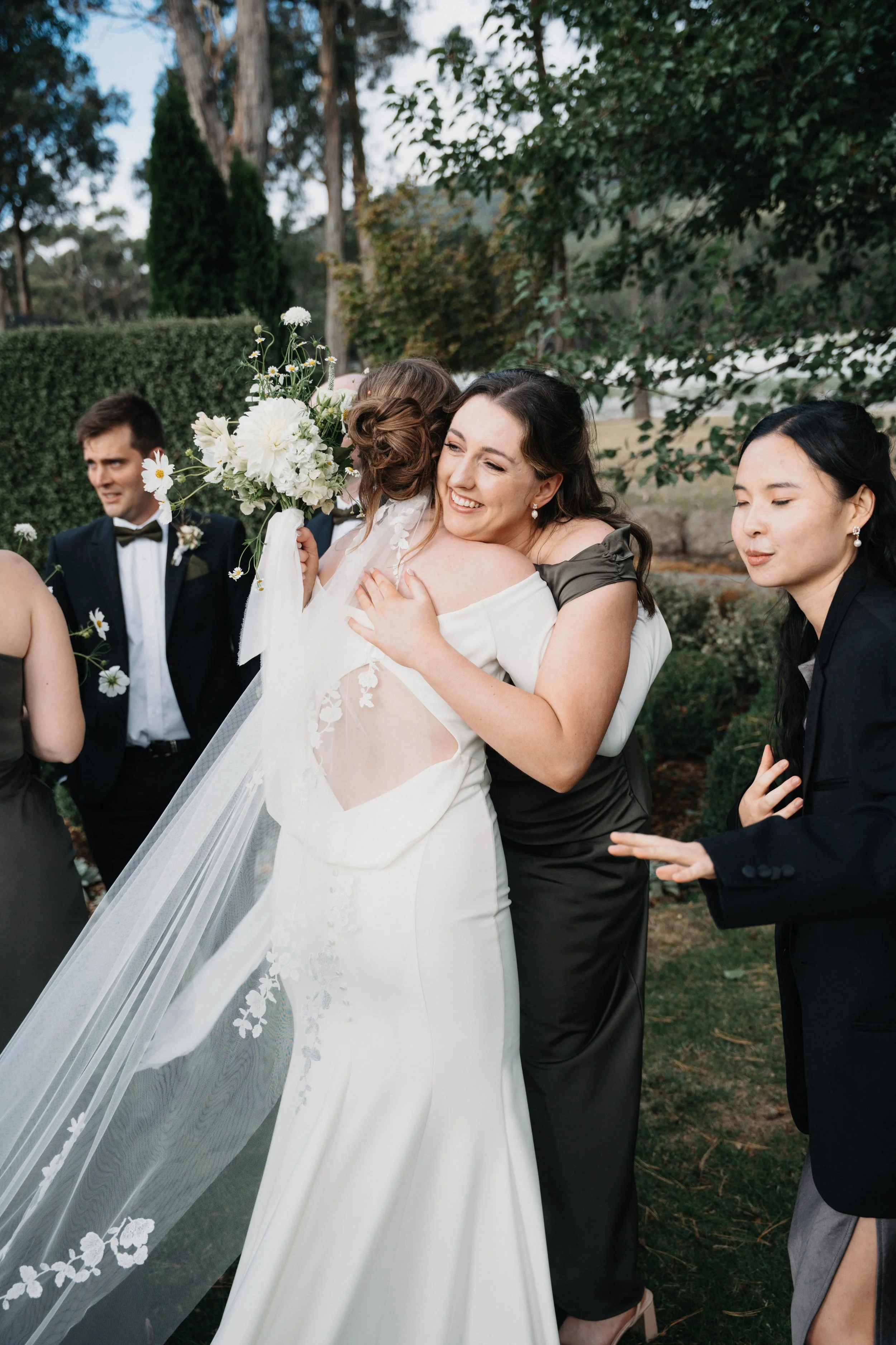 Eliza + Sean_Mt Macedon Winery-104.jpg