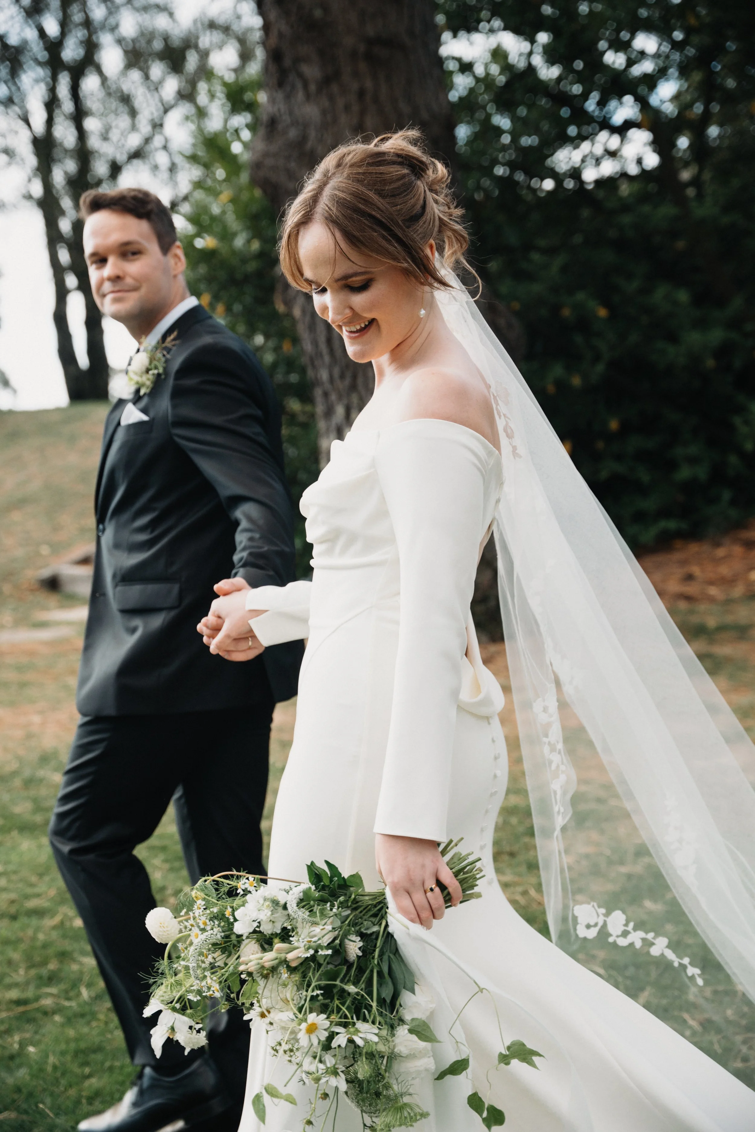 Eliza + Sean_Mt Macedon Winery-127.jpg