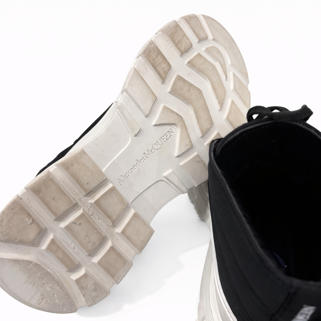 Alexander McQueen Tread Slick Puffer High Top Sneakers Size 39.5