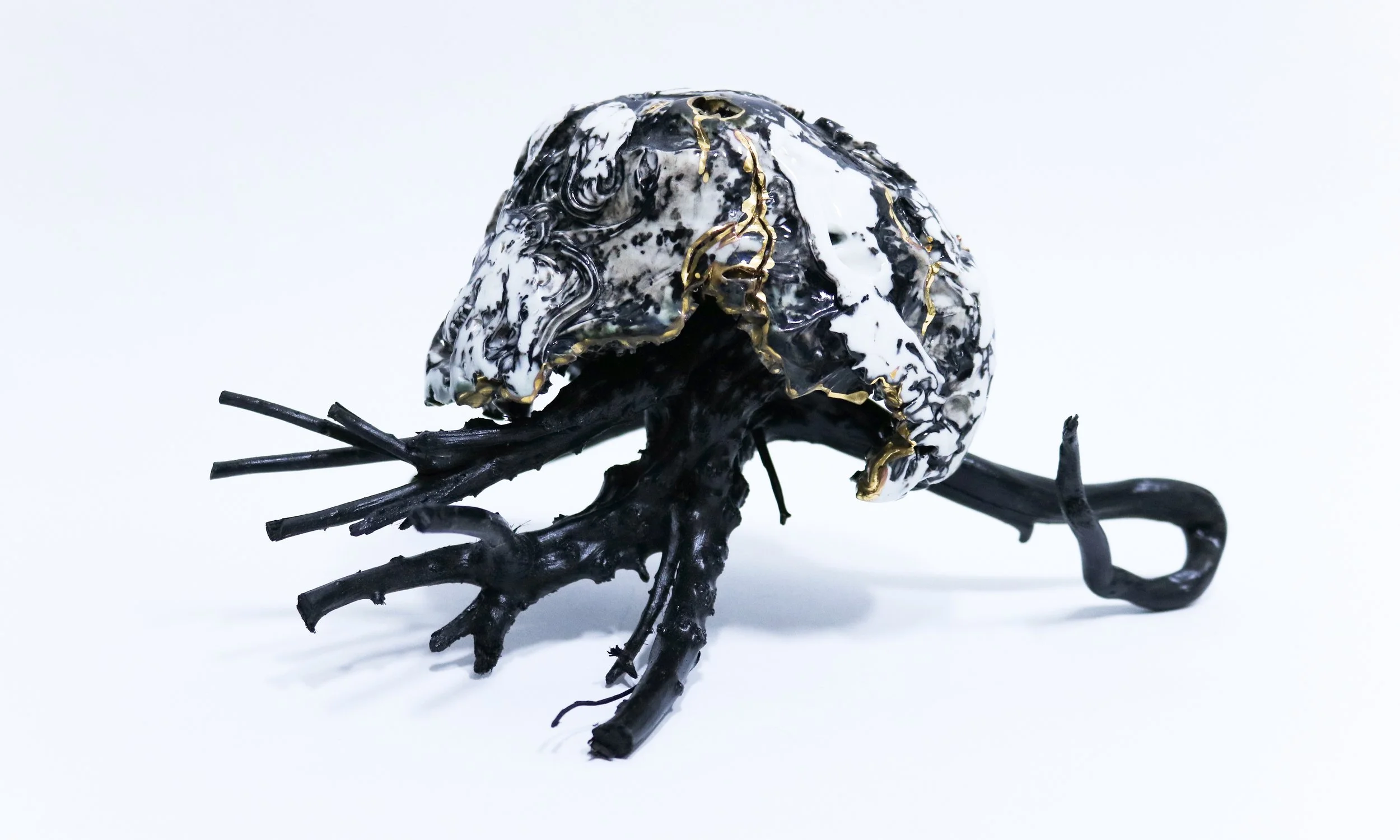 Babblings: pearl oyster 4,
ceramic, gold, wood, stan oil and mixed media, 30cm variable size, 2021