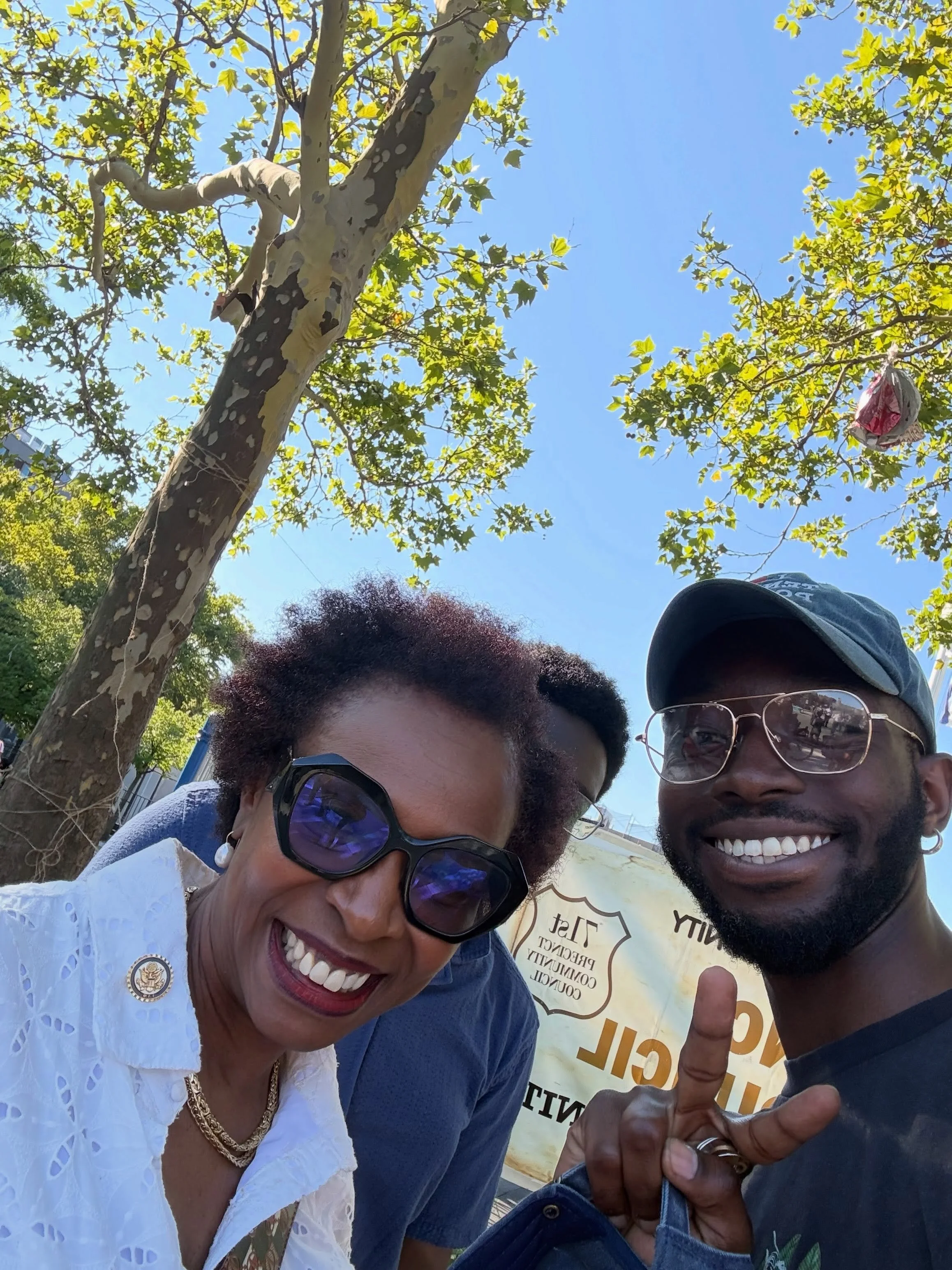National Night Out happening at Jackie Robinson Playground now until 8 pm!! 

Took my uncle who&rsquo;s a rising junior to see community in action and ran into our congresswoman @repyvetteclarke ! He&rsquo;s a science head and studying biotech at his