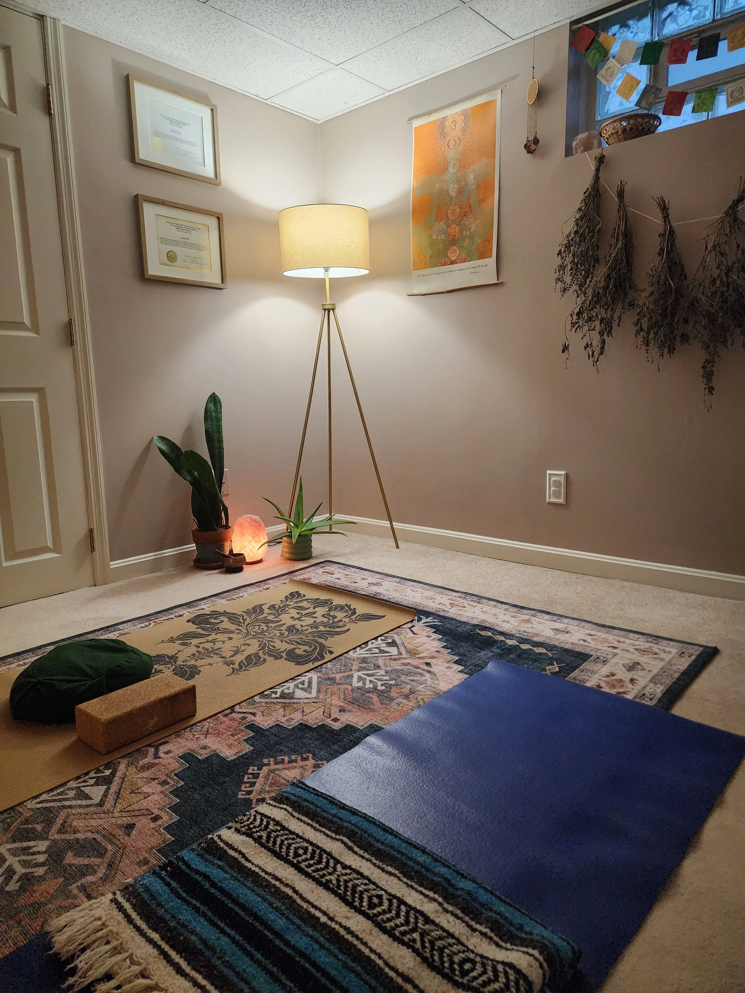 Yin Yoga Class : 8/28