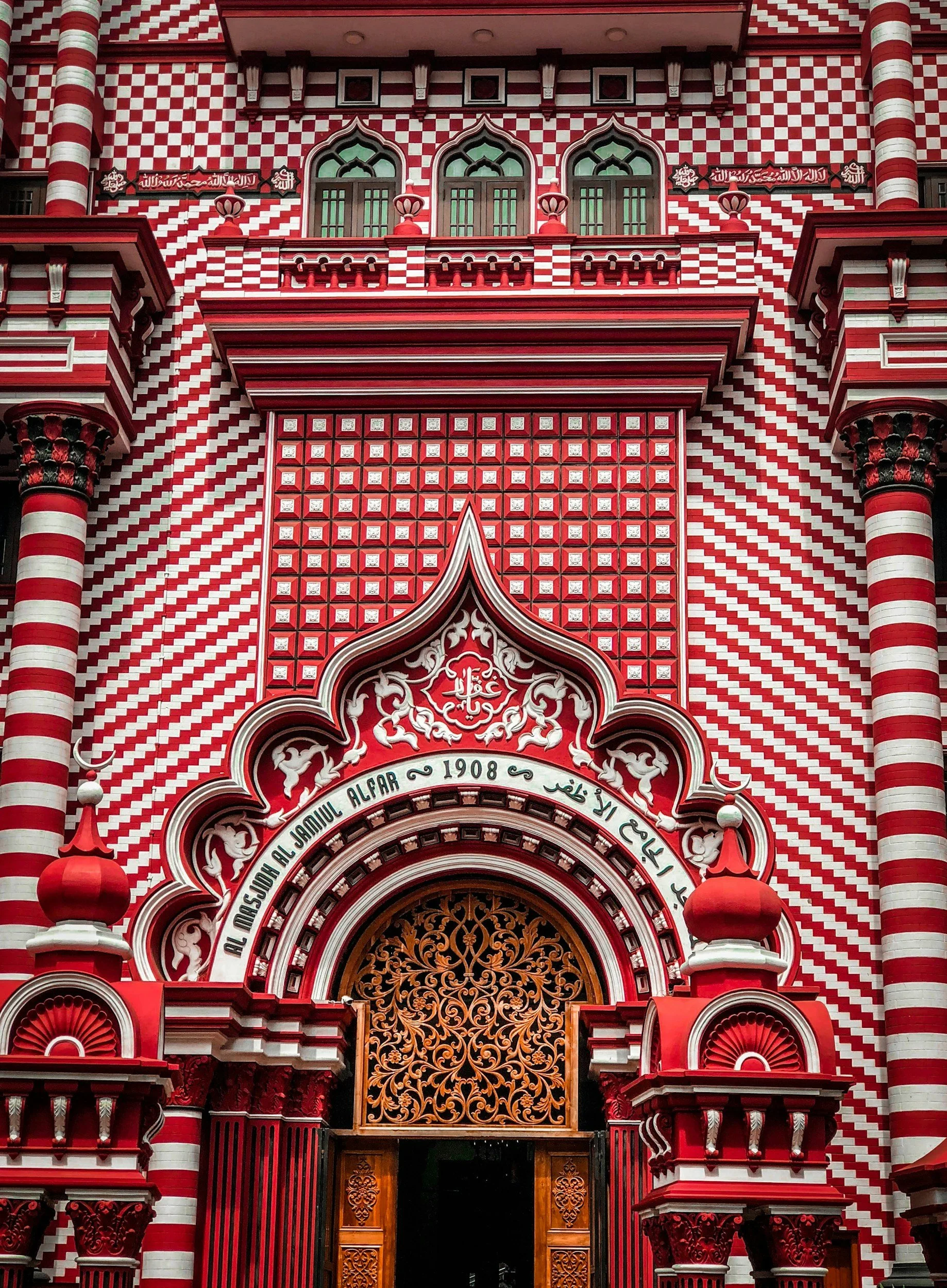 Jami Ul-Alfar Mosque, or the Red Mosque, in Colombo, Sri Lanka