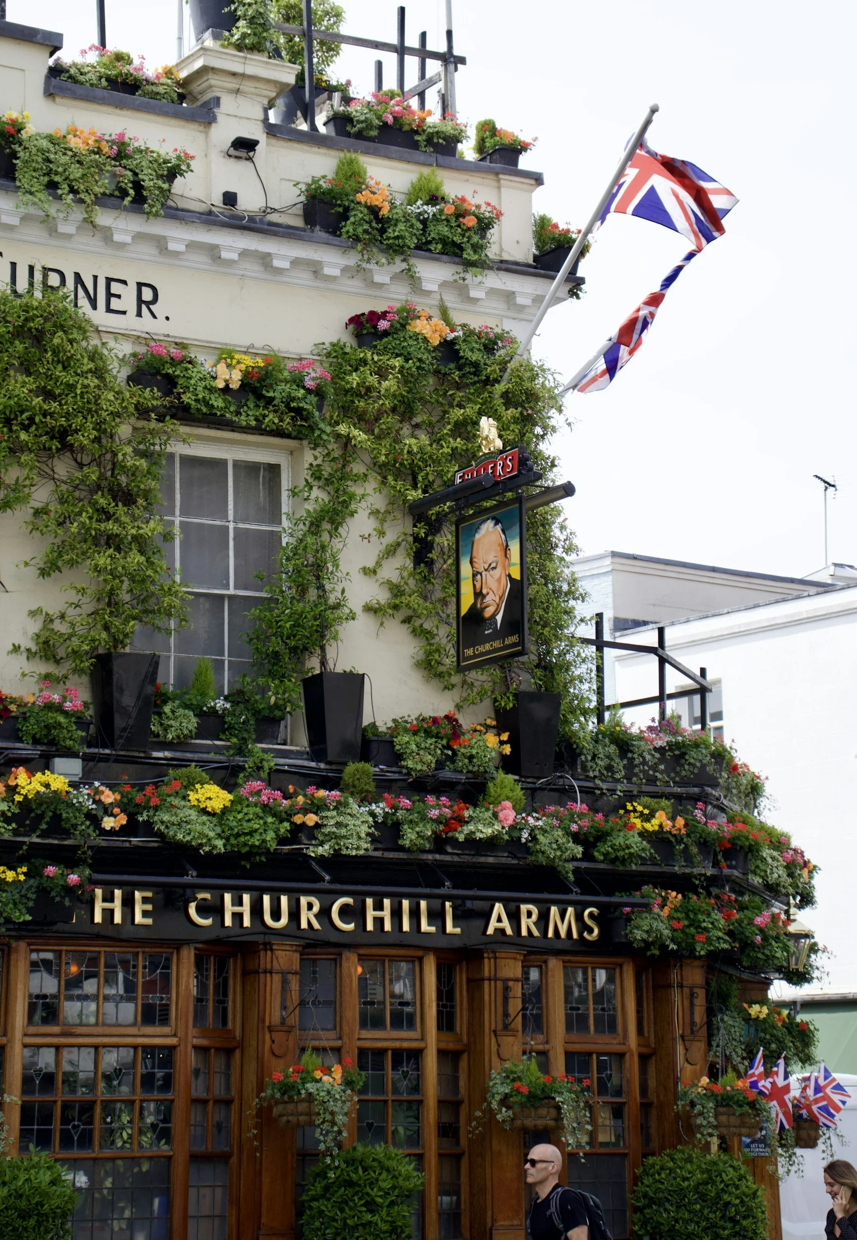 A pub in London