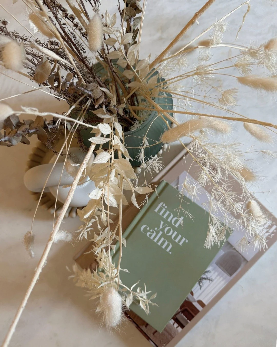 Find a little calm before the week ahead

Sunday evenings can sometimes bring a familiar feeling. Thinking about  appointments, responsibilities, work, family commitments and everything waiting for us in the week ahead.

Before we know it, we're ment