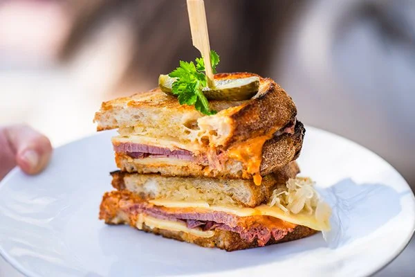 spoons riverside ruben sandwich on white plate