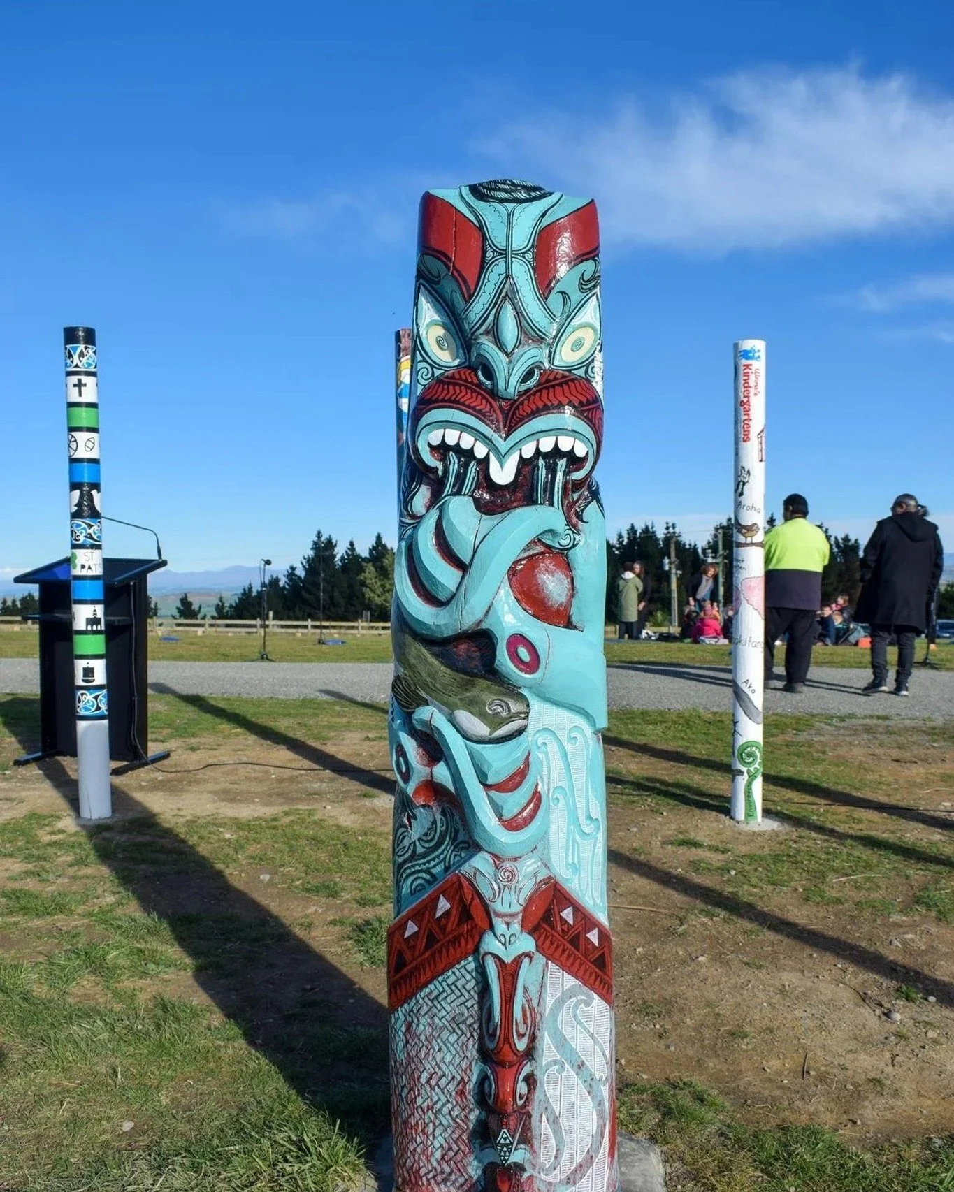 The pou kura (school poles) at the top of the White Horse hill are getting a bit of attention this week, thanks to a great video by travel creator @jmango__.

Standing at the centre is the beautifully carved pou from Waihao Marae, representing Waiari