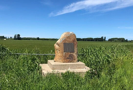 HORSES, HIJINKS AND HISTORY 🐎🍷👊

A stone cairn at Willowbridge marks the site of New Zealand&rsquo;s first Grand National Steeplechase, held on 18 May 1875.

The race was held on M Studholme&rsquo;s farm, and a general holiday was declared so town