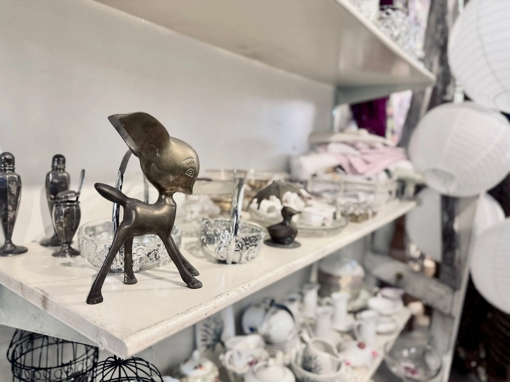 BUT WAIT, THERE'S MORE

There will now be 11 vintage and secondhand stores in Waimate (plus a market).

Minnies and Maude is going to be opening on Friday and Saturdays from 10 - 3pm.

Saturday is a great day to visit if you like op-shopping because 
