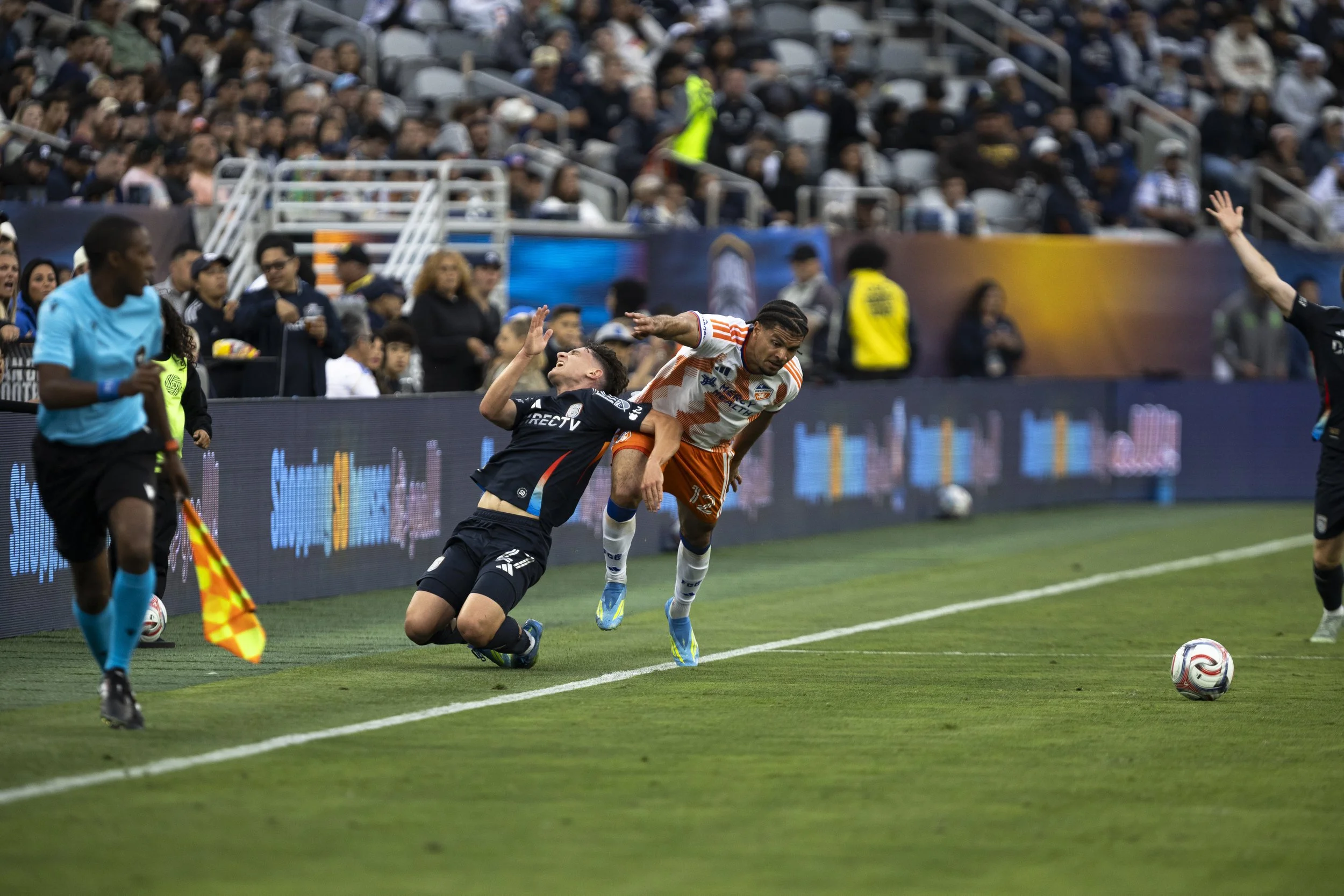 2605-16_SDFC-v-FC Cincinnati_6.jpg