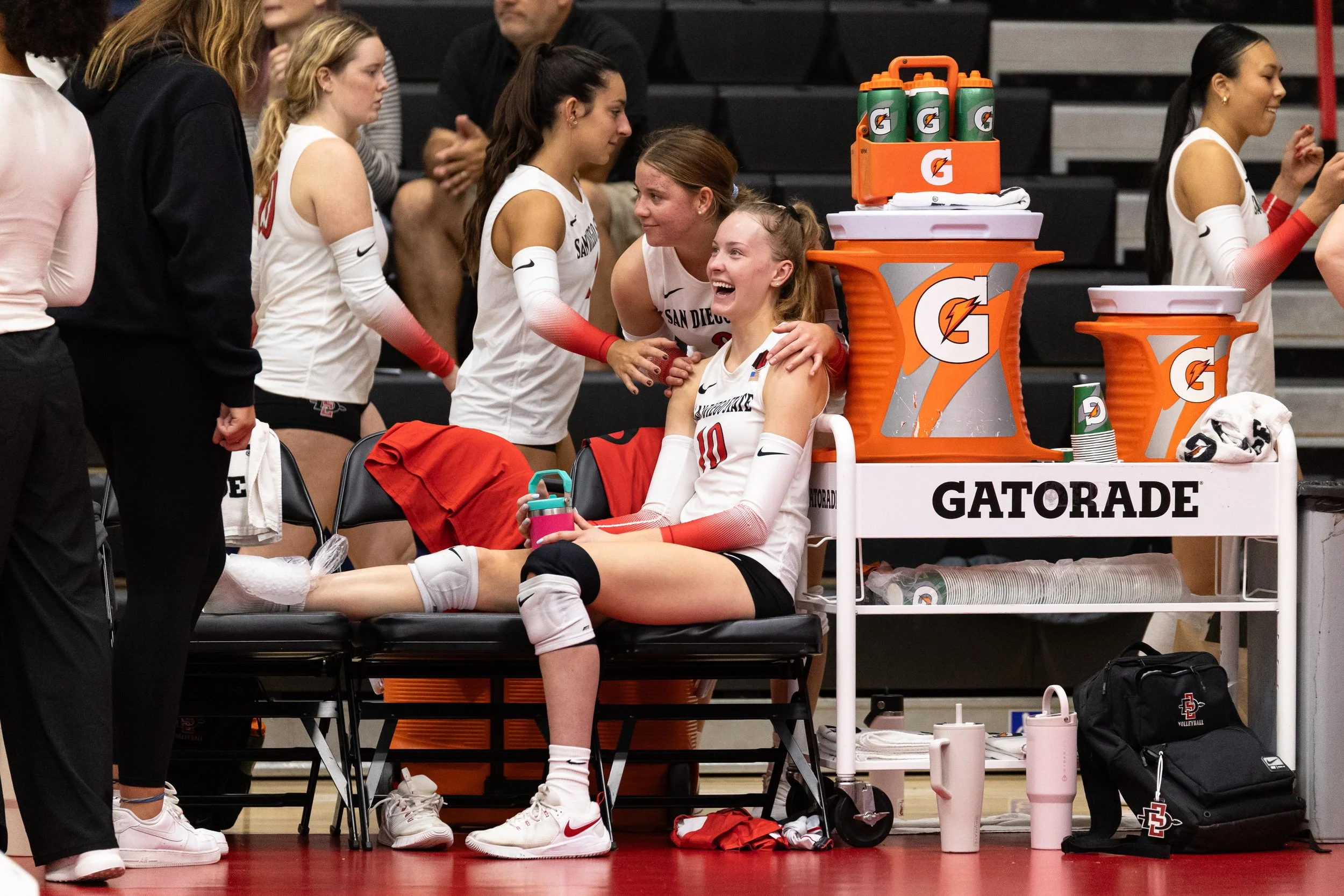 11-15_Volleyball-v-Wyoming_5.jpg