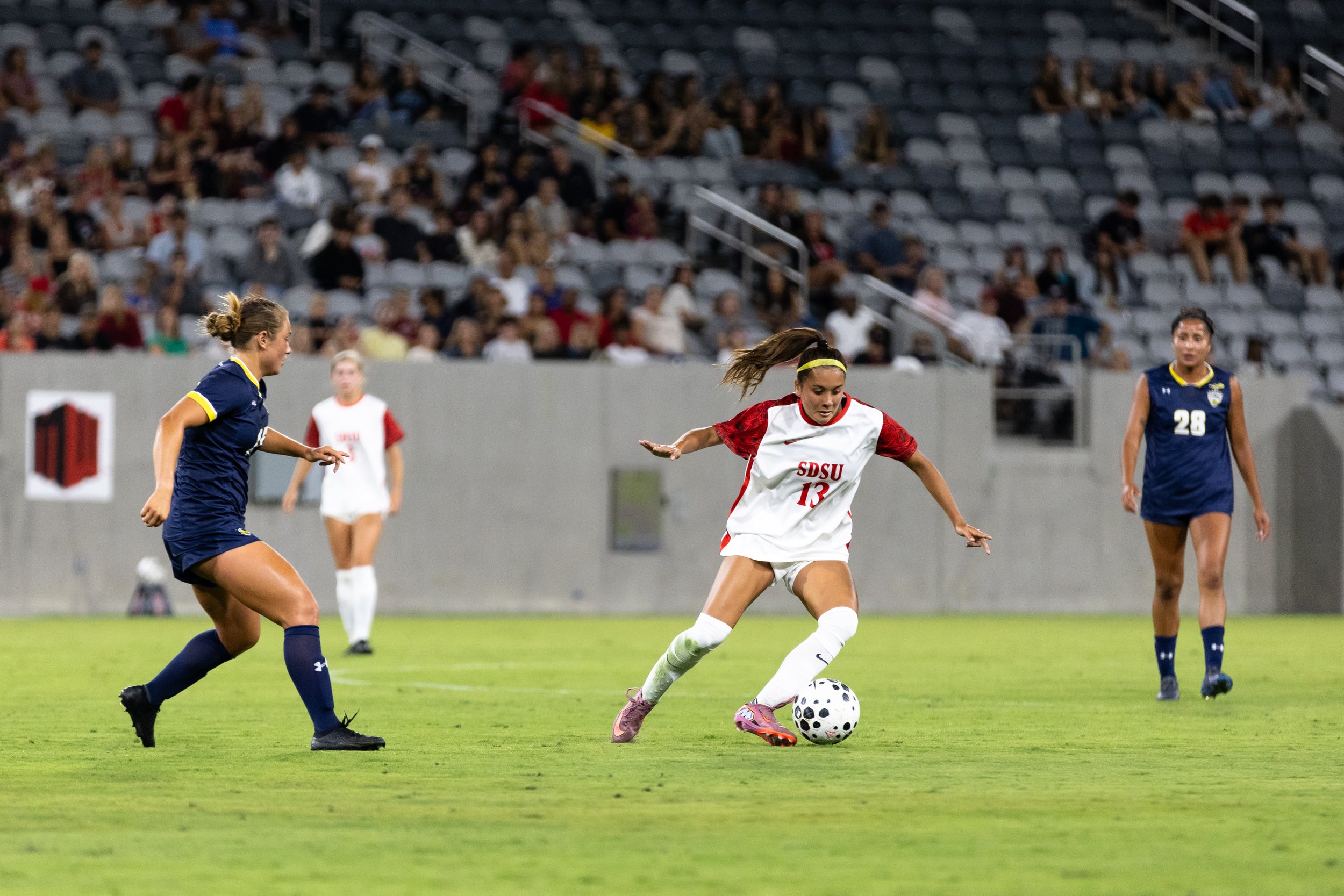 08-30_W Soccer-v-UCSD_4.jpg
