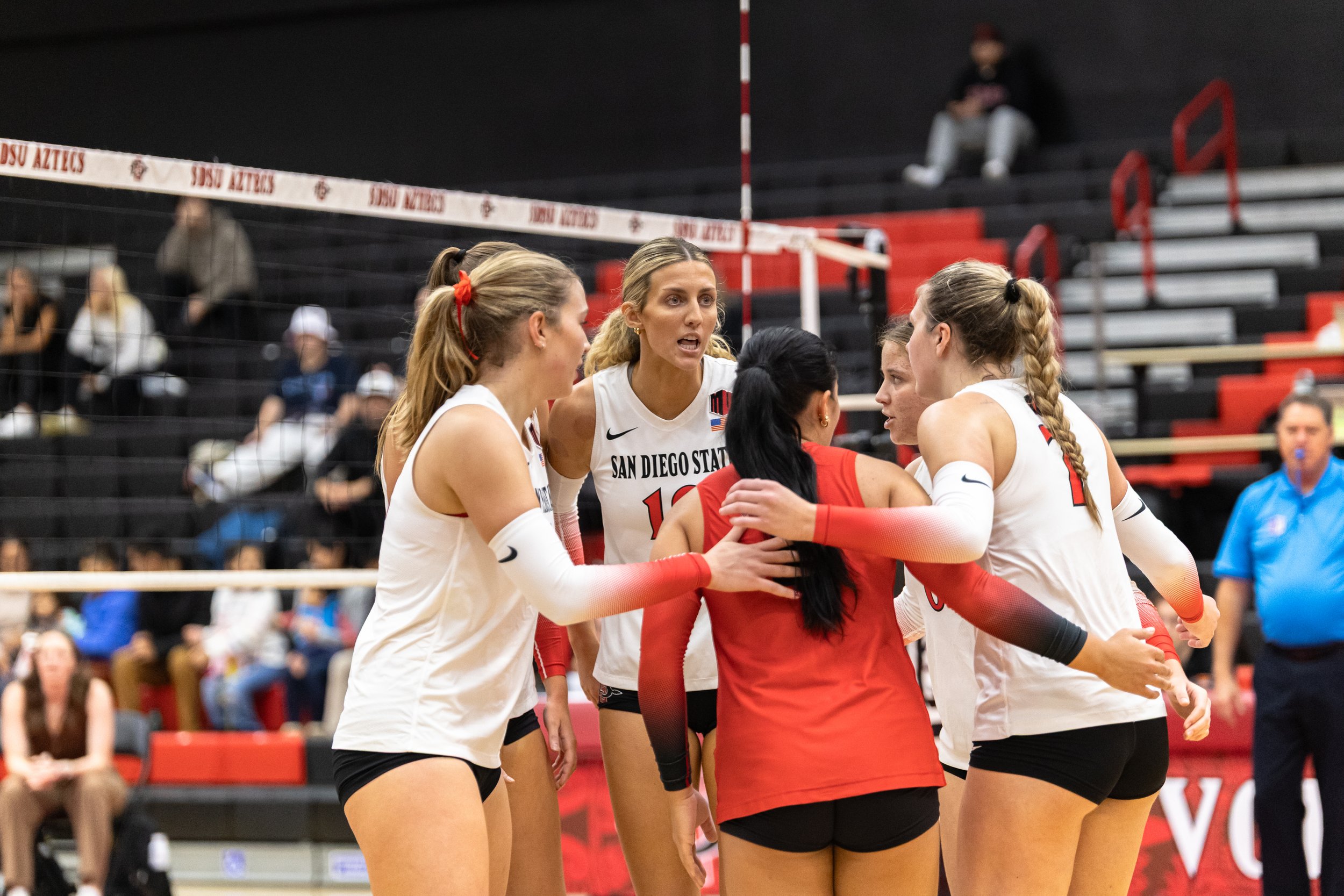 11-15_Volleyball-v-Wyoming_3.jpg