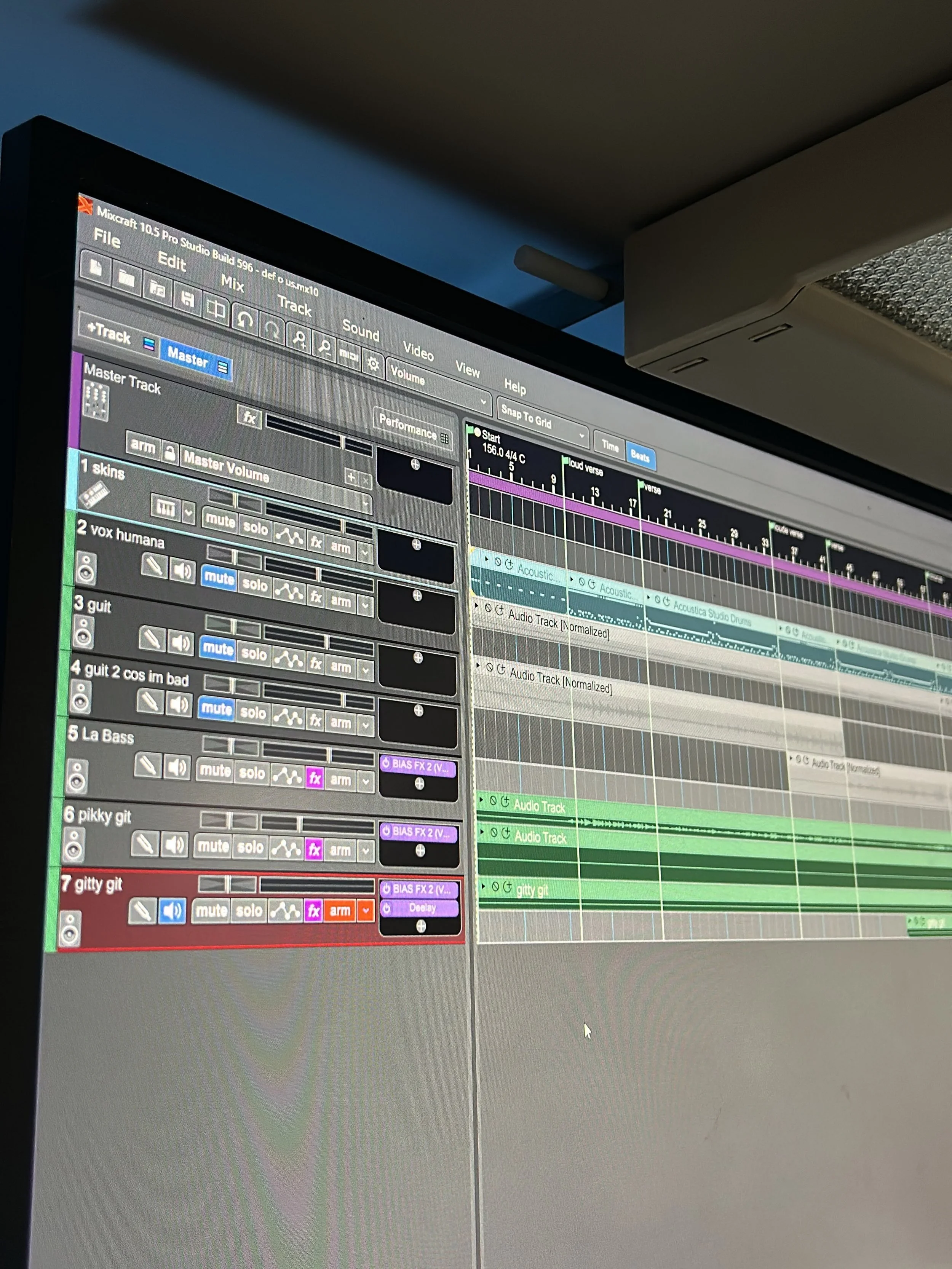 The next project is underway with @tyjunahmusic 

Originals are in the works to share with new venues to land better gigs!

#loststreetrecords #oklahomamusic #music
