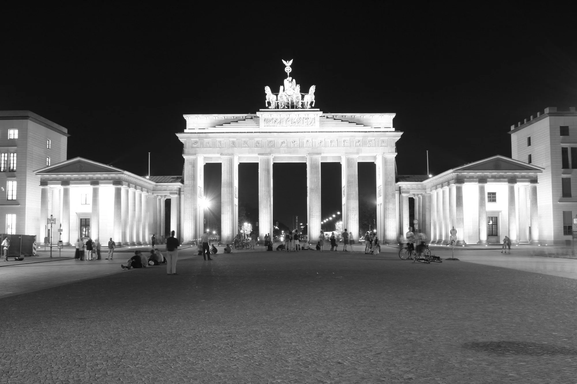 Brandenburg Tor B&W.jpeg