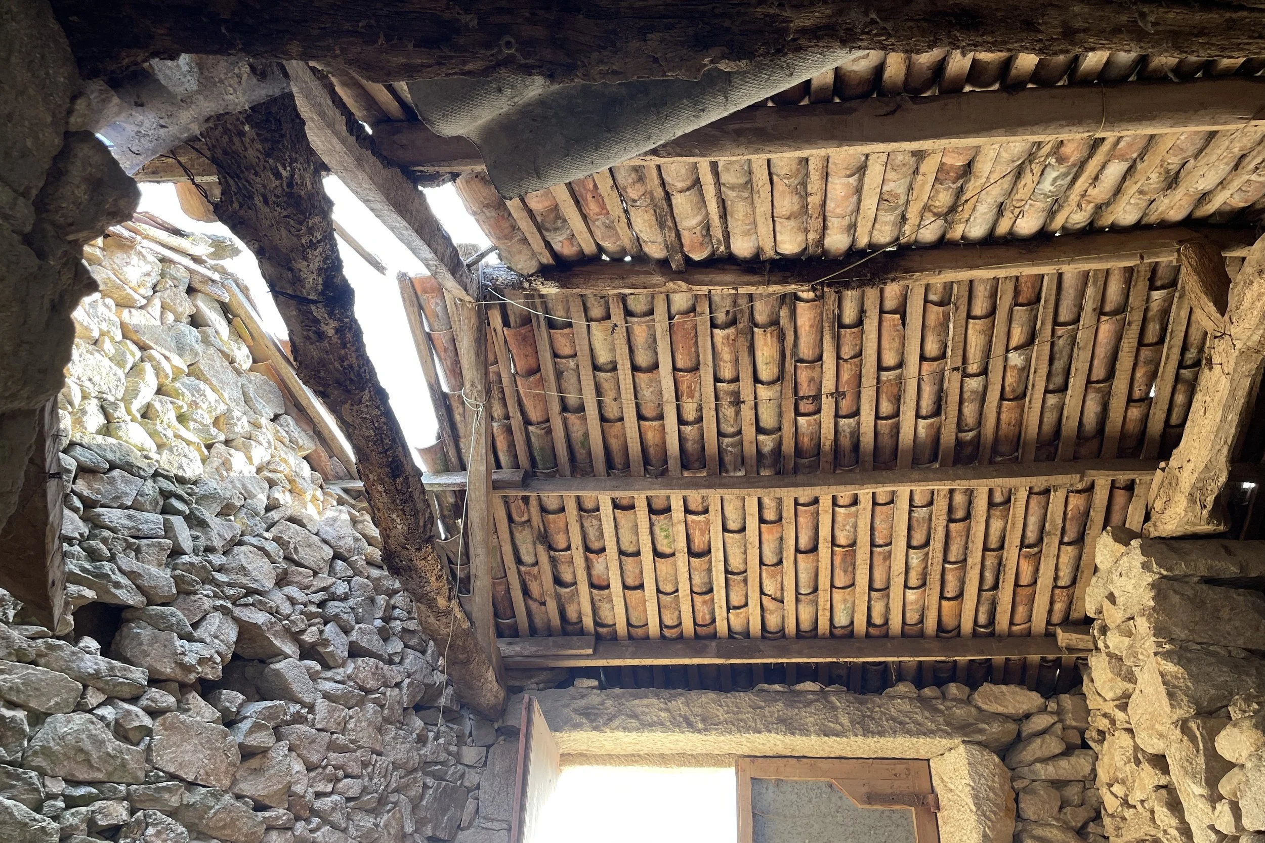 CENTRO COMUNITARIO / BURGUEIRA