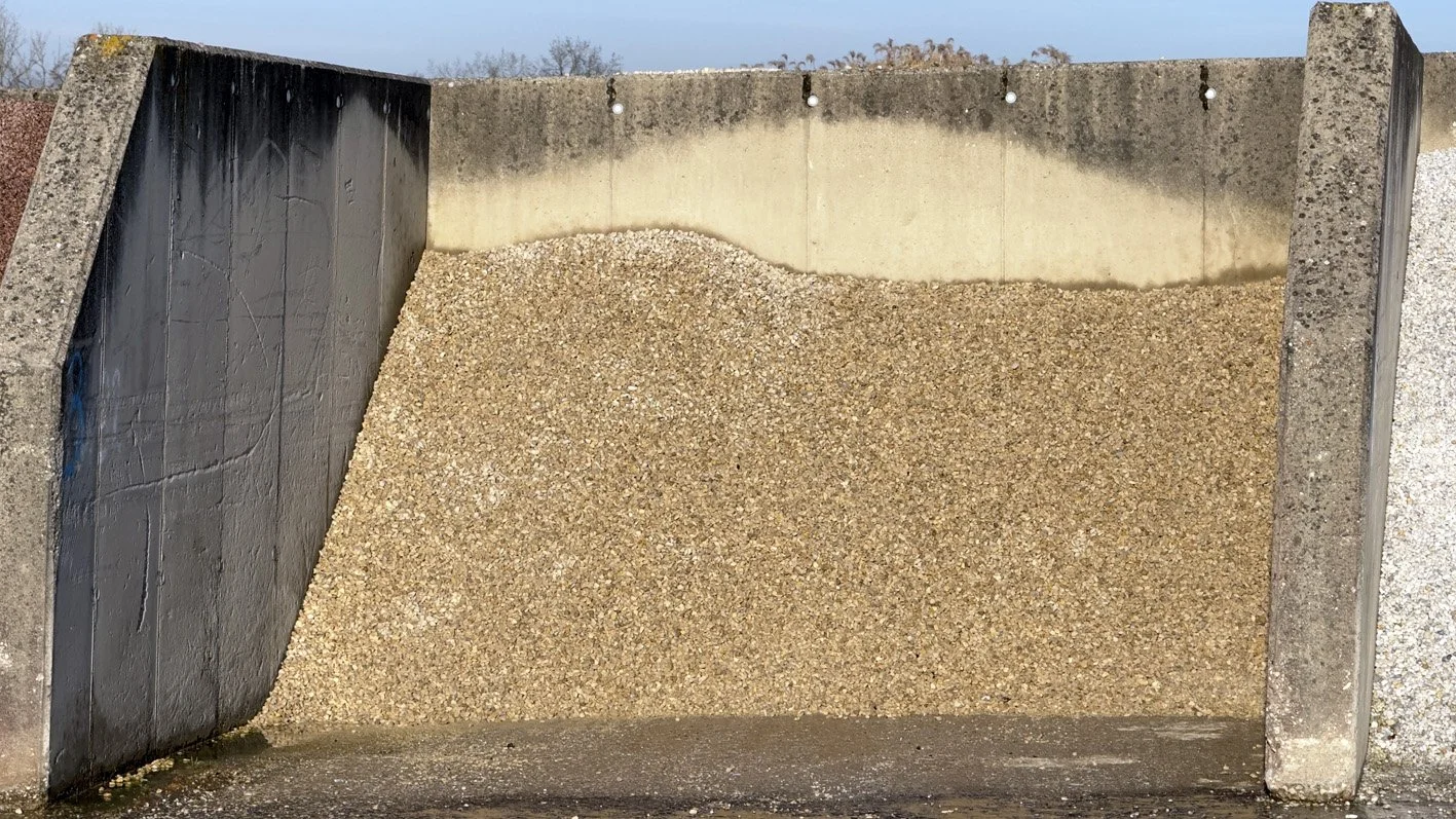 Ziersplitt-Toscanagelb