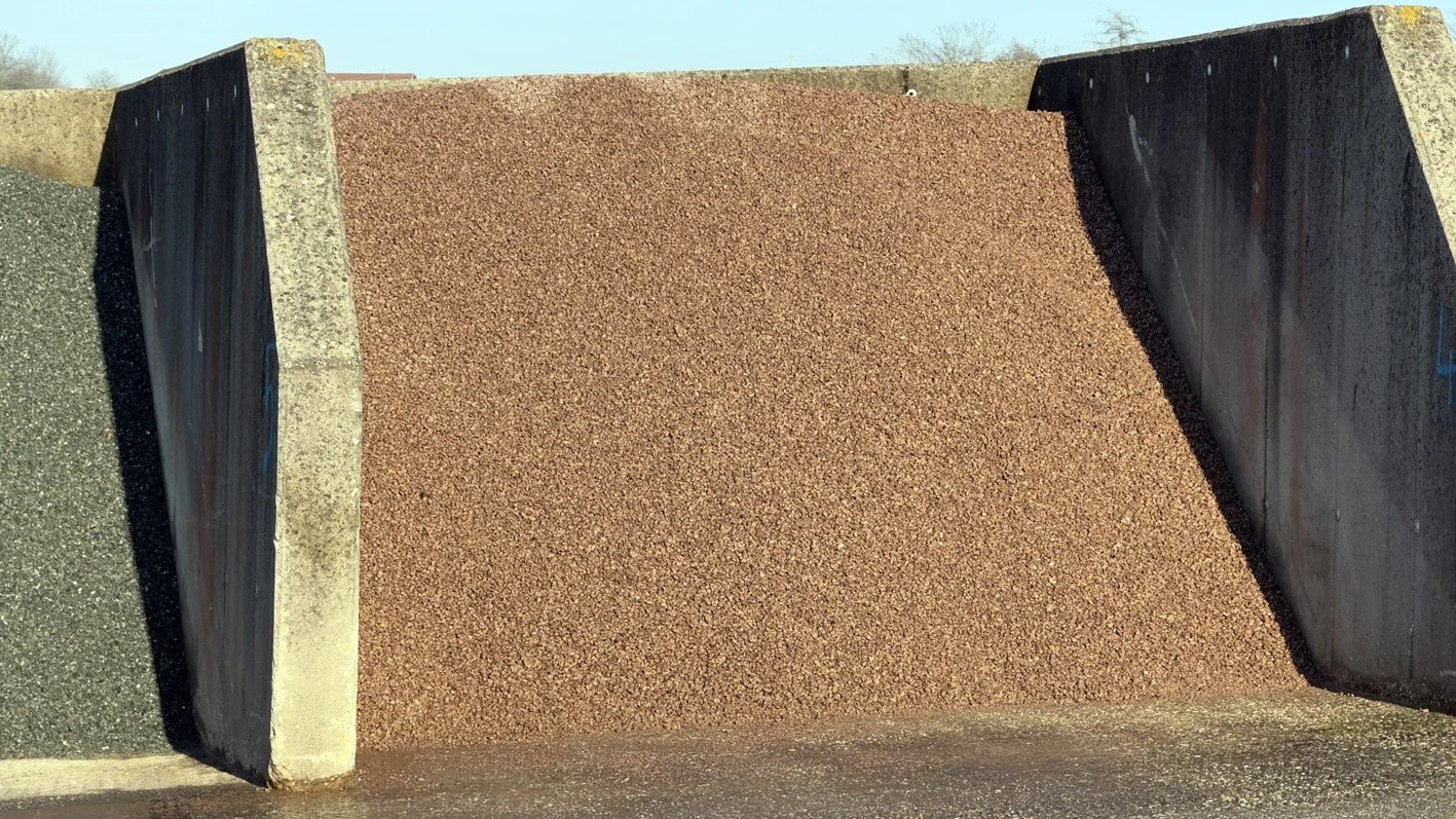 Ziersplitt-roter Granitsplitt