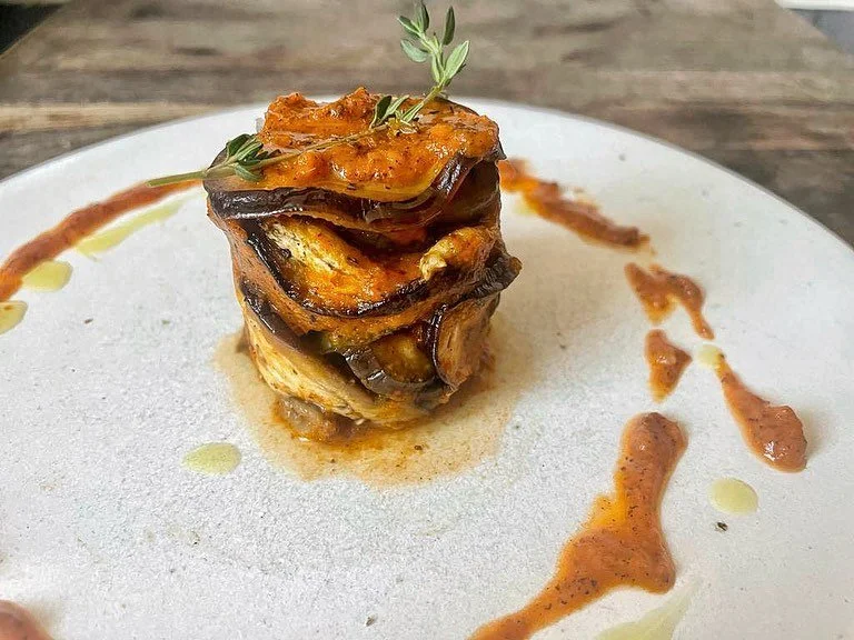 Ratatouille 🐭🍅🍆👨🏻&zwj;🍳

🚨also a gentle reminder to anyone who hasn&rsquo;t watched the movie - DO IT 🐀🚨
.
.
.
#ratatouille #anyonecancook #eggplantrecipe #tomatoes #zuchinni #onion #garlic #pepper #yummy #tasty #chef #bristol #cook #food #f