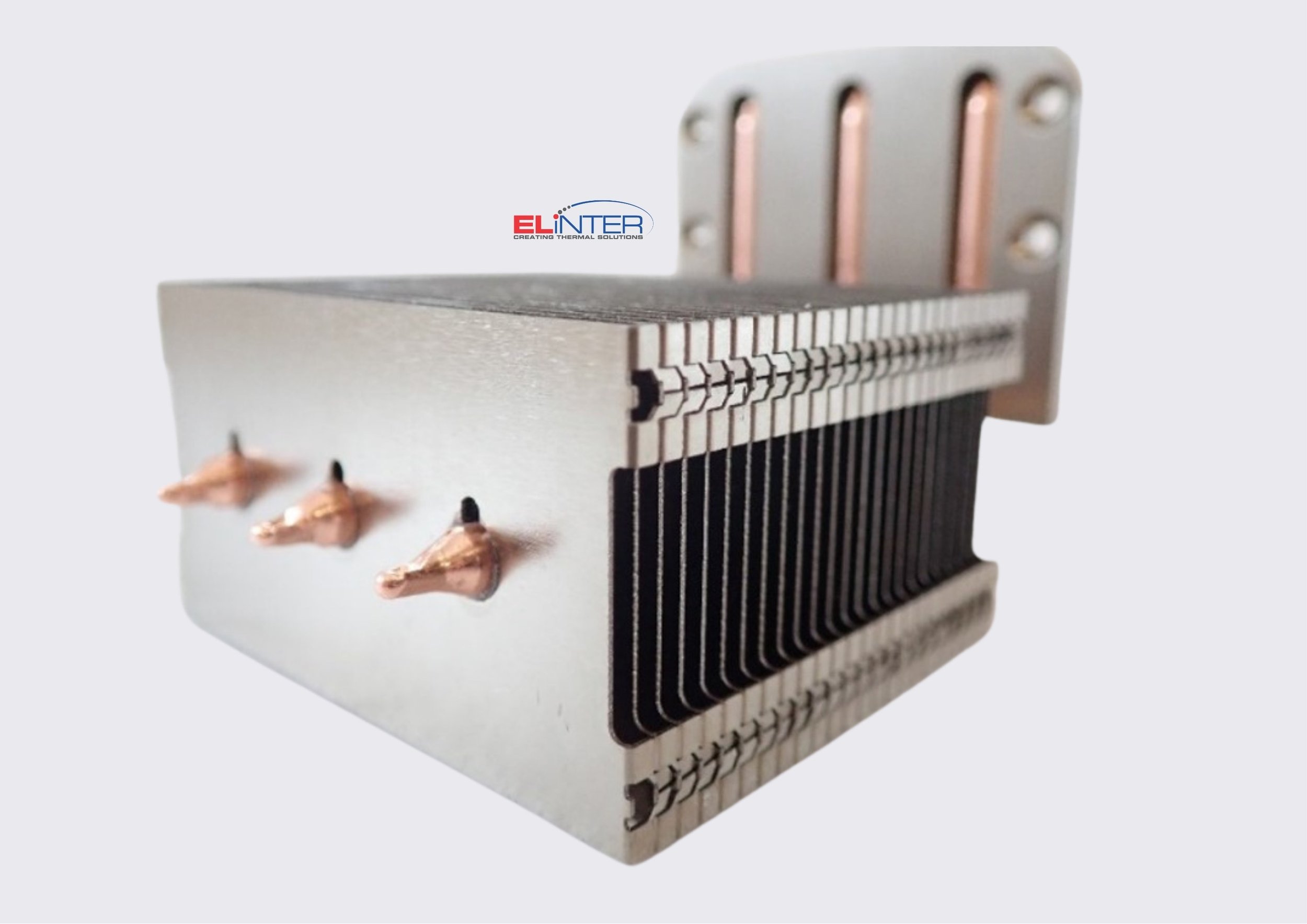 Heatpipe-Baugruppe mit Kupfer-Heatpipes und Lamellenkühlkörper für maximale Wärmeableitung bei hohen Verlustleistungen.