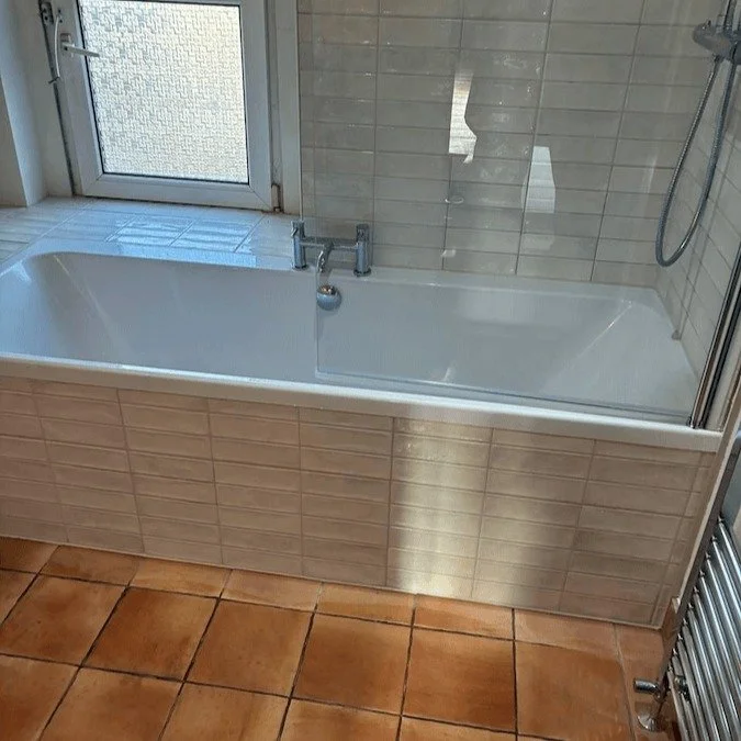 BS5 St George Bathroom Renovation

This project completely transformed a tired, leaking bathroom into a much warmer and more characterful space inspired by Mediterranean interiors and earthy natural finishes.

The room came with plenty of hidden chal