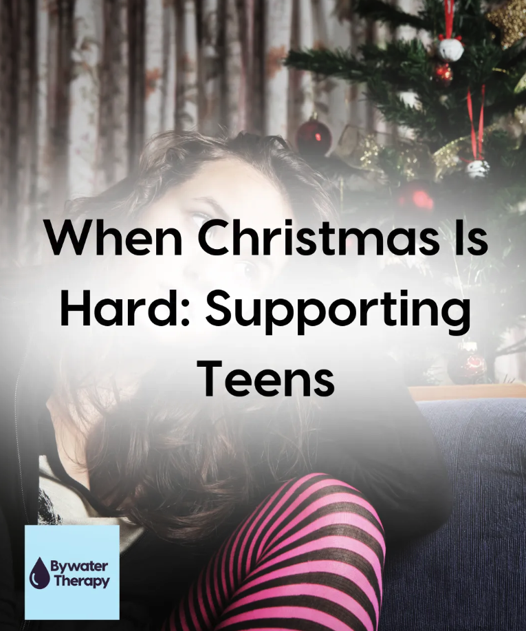 Holiday Social Media Use: How to Talk About It and Set Boundaries With Your Teen