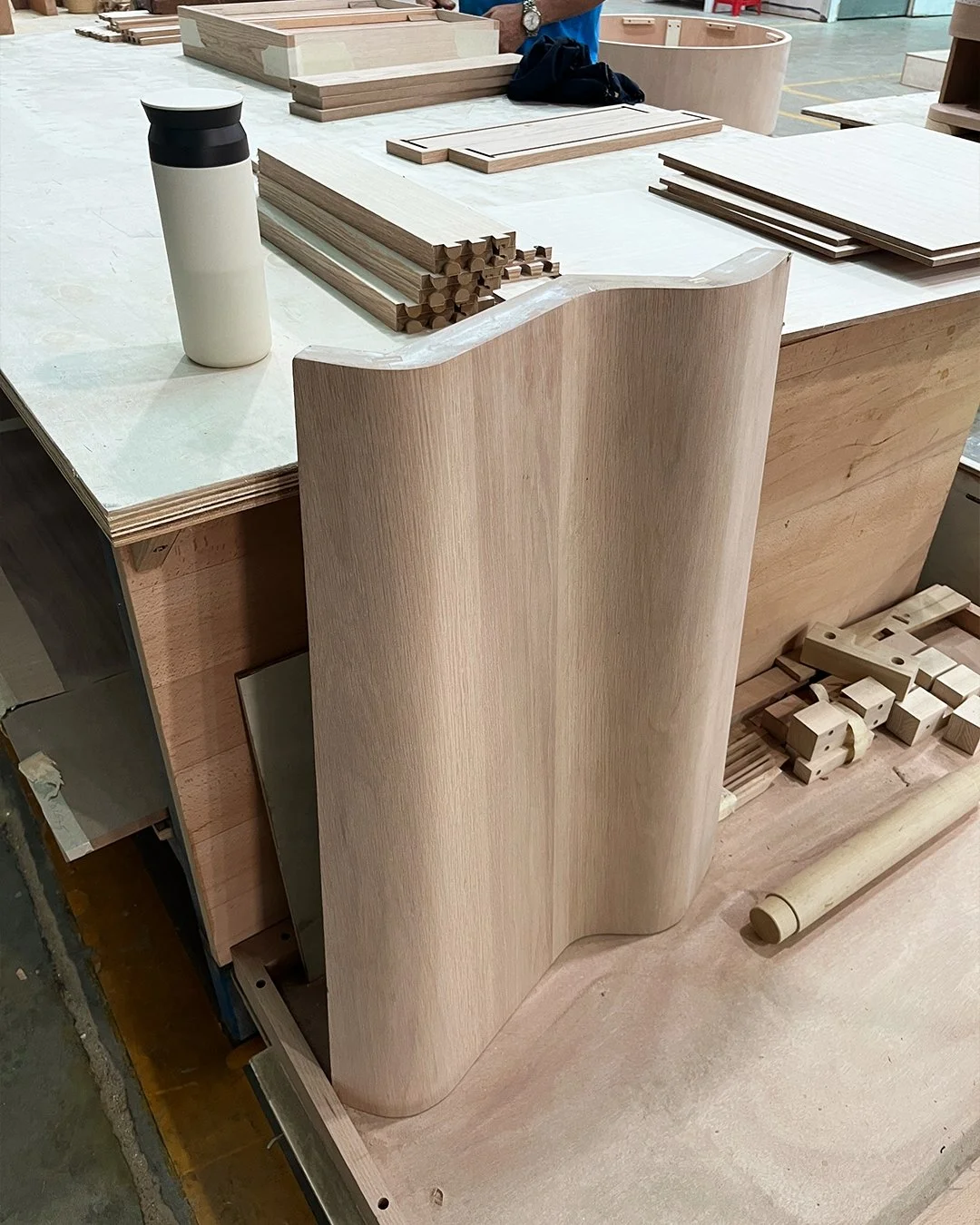 Crafting the curves of the Kyoto collection. Snapshot of early development.