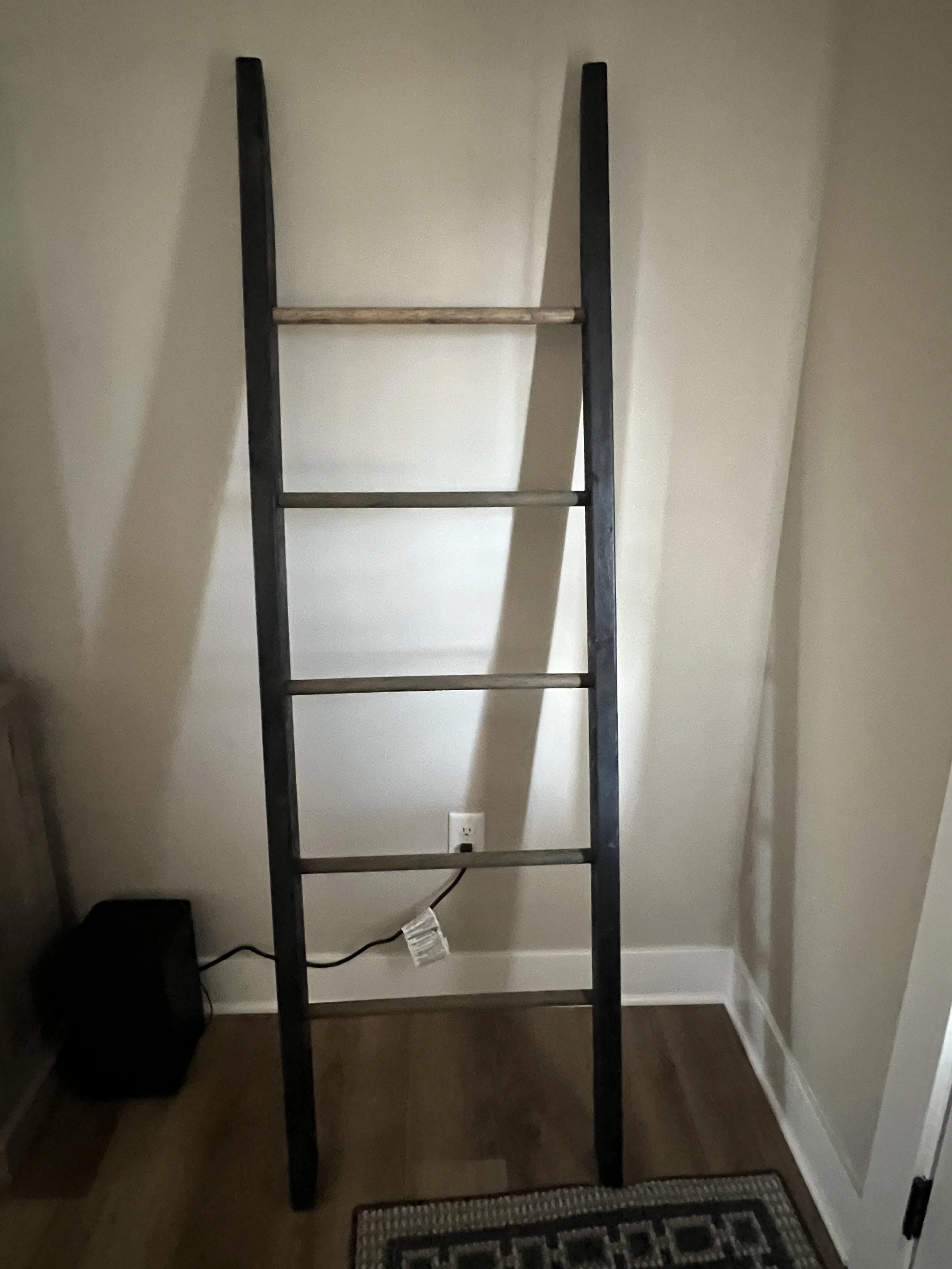 blanket ladder 2.jpg