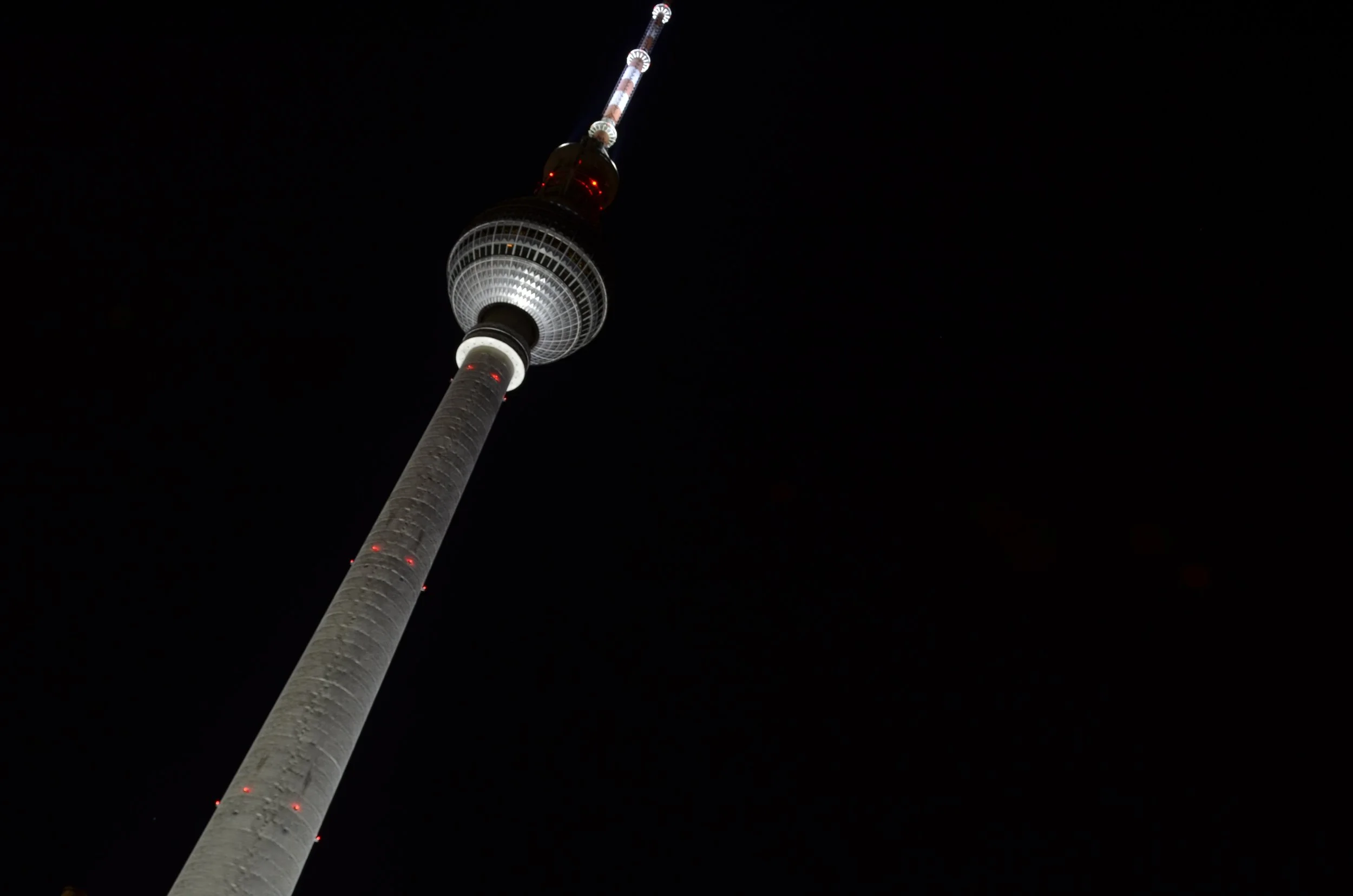 03_fernsehturm_berlin_staedtefotografie_c_tina-berger_2028_querformat.jpeg