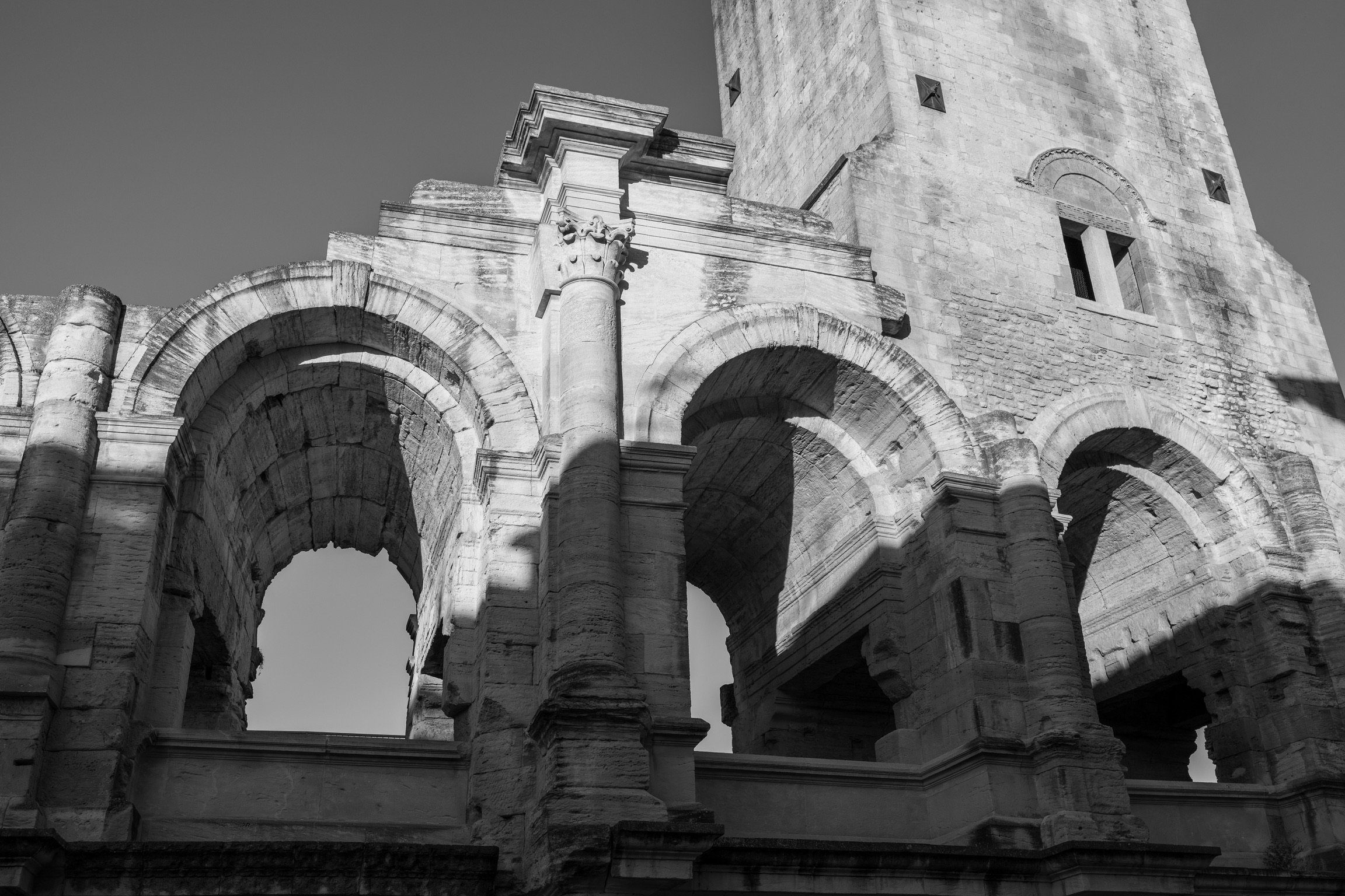 16_amphitheater_arles_schwarz-weiss-fotografie_architekturfotografie_c_tina-berger_2025_querformat.jpeg