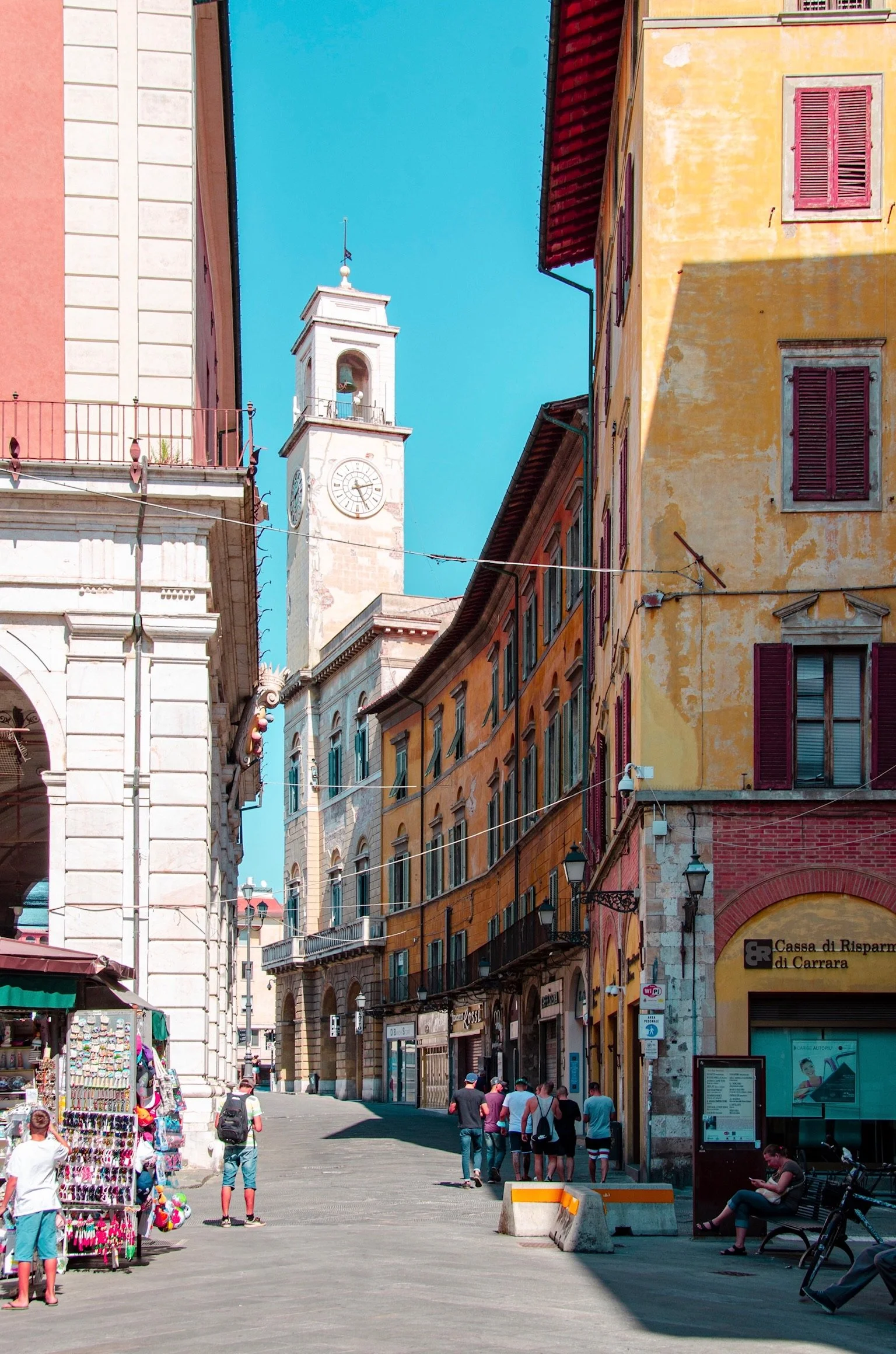 19_gasse_pisa_italien_staedtefotografie_c_tina-berger_2020_hochformat.jpeg