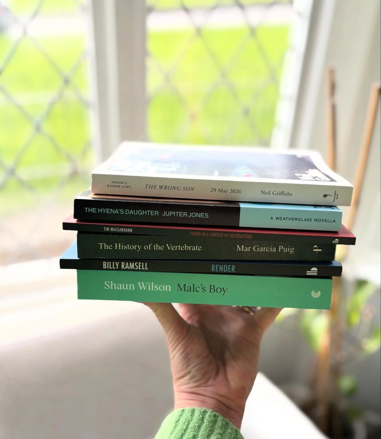 I am updating my influencer/bookstagrammer list! If you&rsquo;d like to be on my list to receive news of brilliant books, proofs and finished copies: email clairesrmaxwell@googlemail.com with your handle and postal address. THANK YOU. 

#books #books