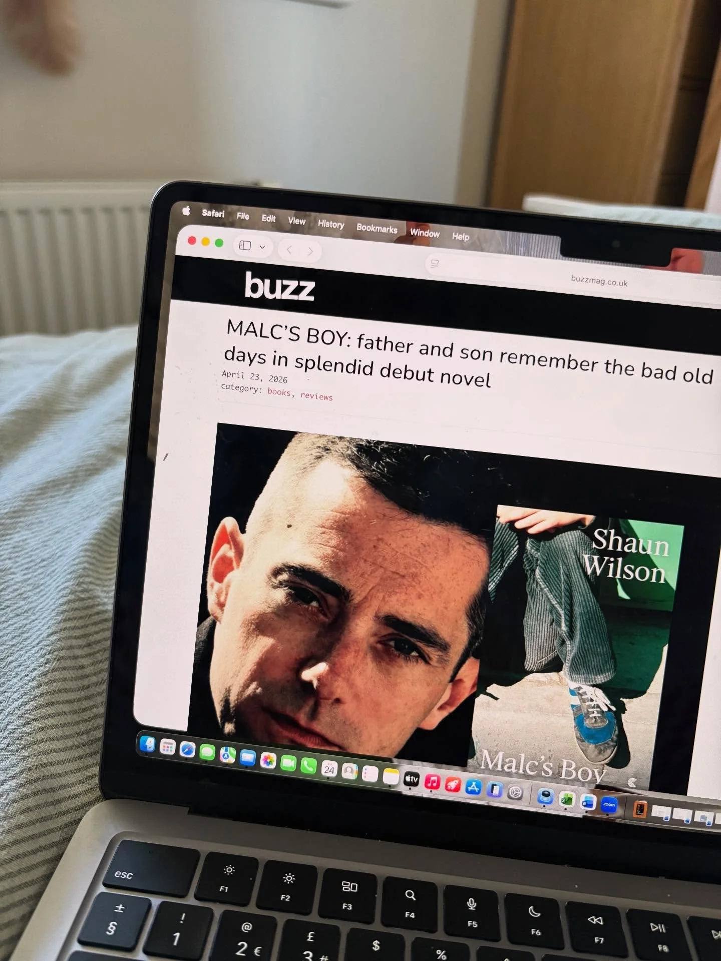 Thank you @buzzmagwales for this lovely review of MALC&rsquo;S BOY 🙏🏻 

@smw_writing @conduitbooks