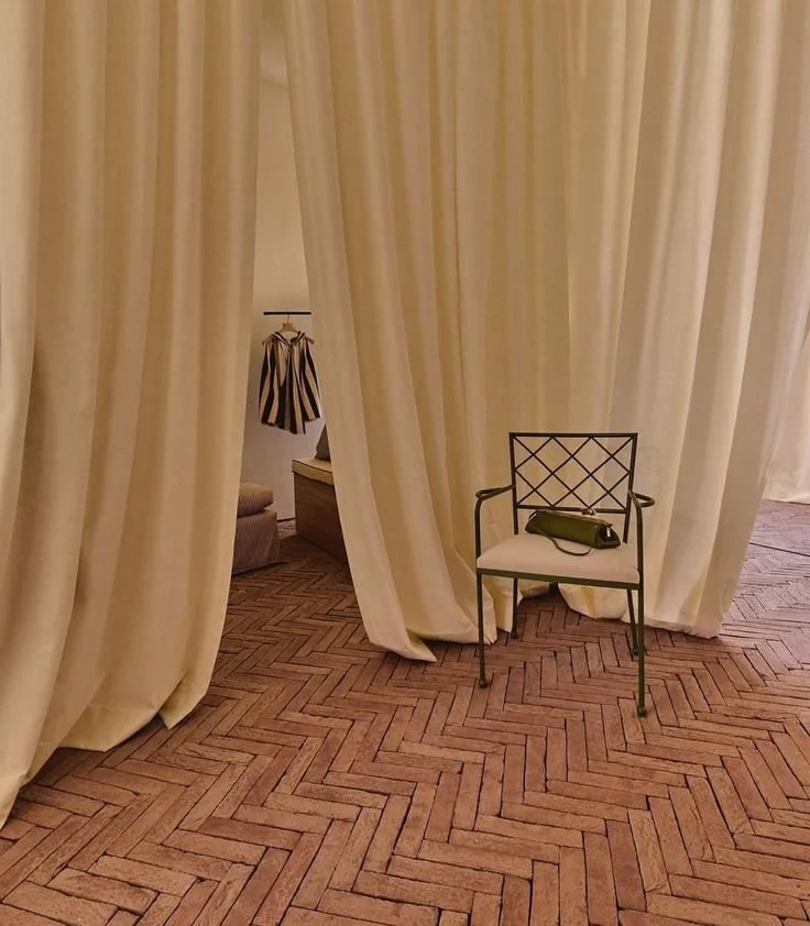 Les drapés et rideaux architecturaux