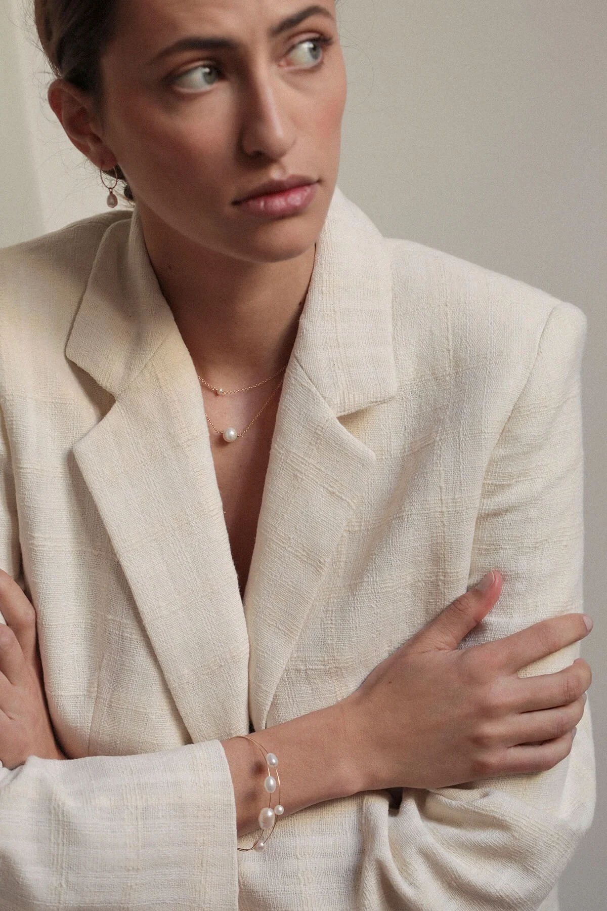 alba-jonc-mariage-perles-de-culture-or-lamine-bazile-provence.jpg