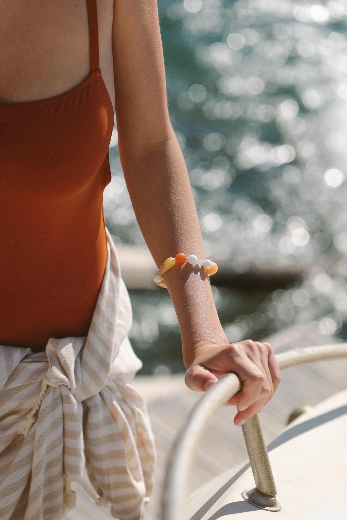 bracelets-flots-cabanon-ete-bazile-provence.jpg