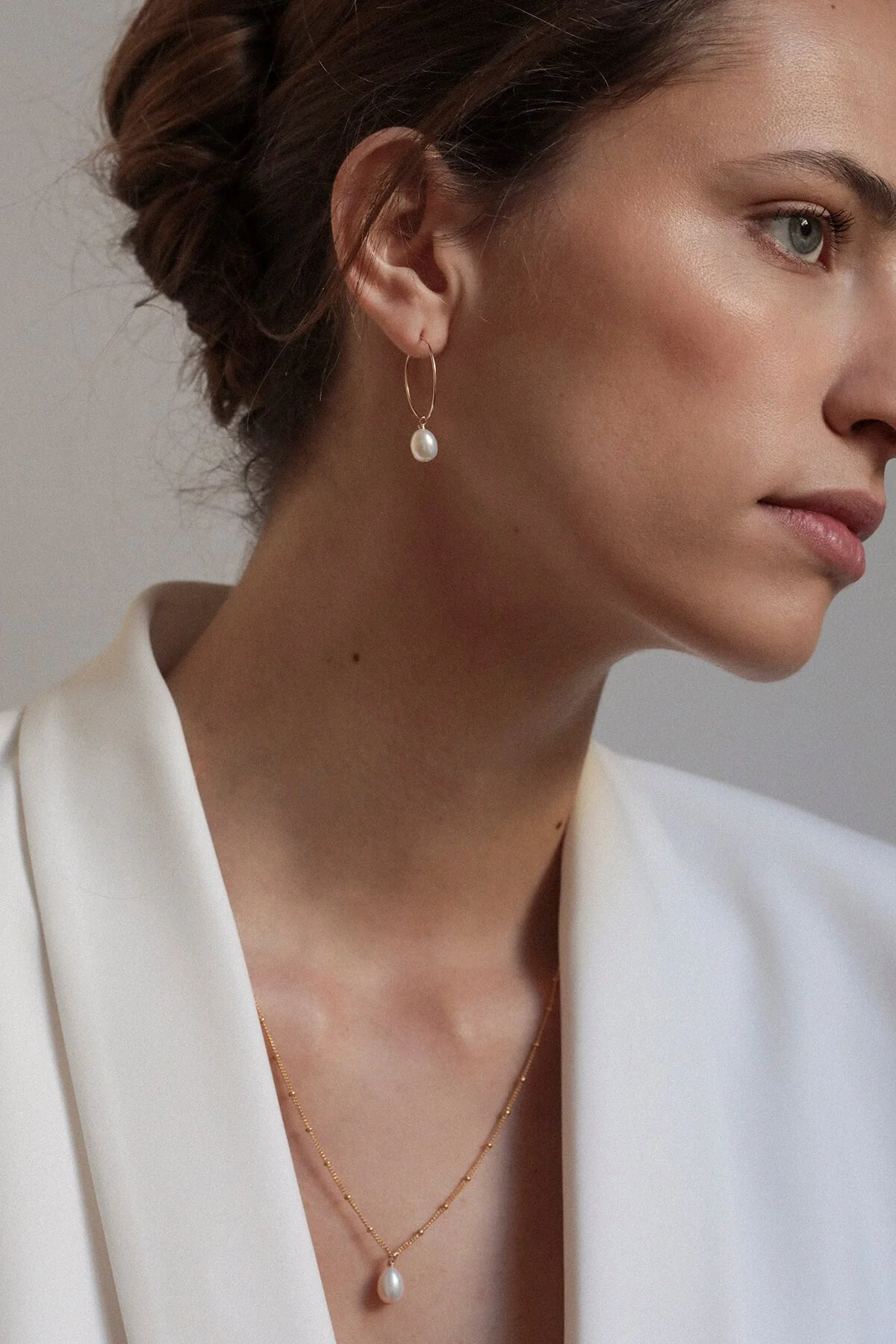 parure-mariage-or-et-perle-blanche-bazile-provence (1).jpeg