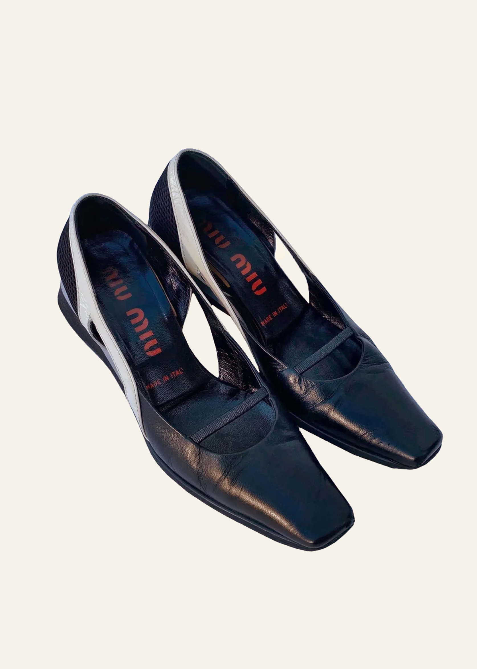 Miu_miu_ss2000_black_shoes_3.png