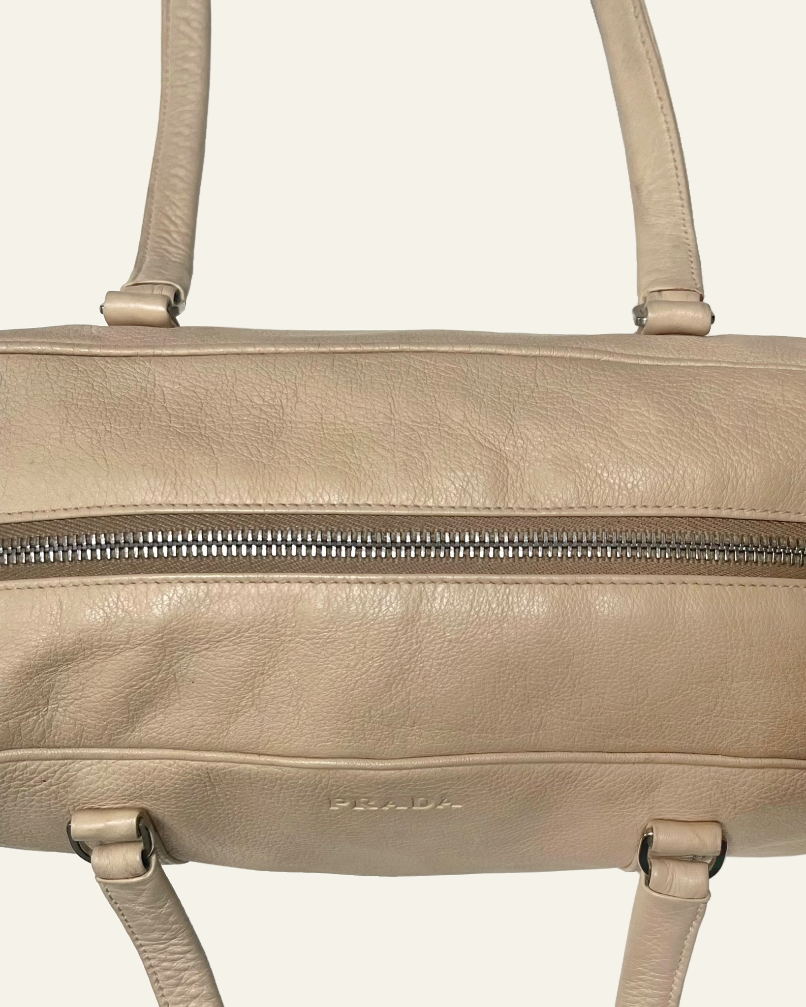 Prada_beige_leather_bag_2.png