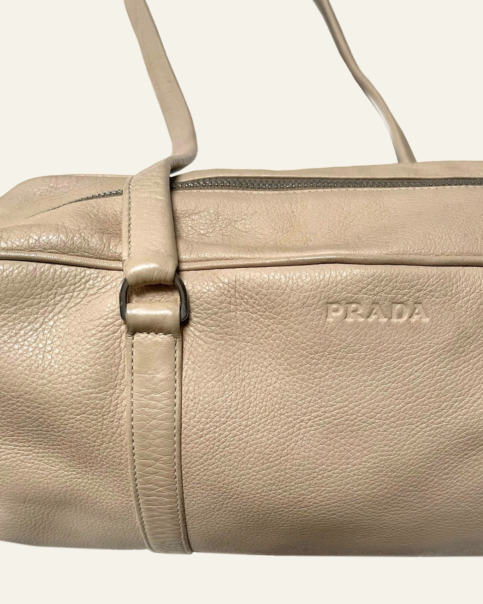Prada_beige_leather_bag_3.png