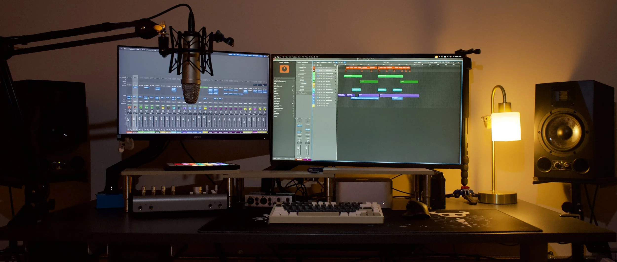 professional mastering desk